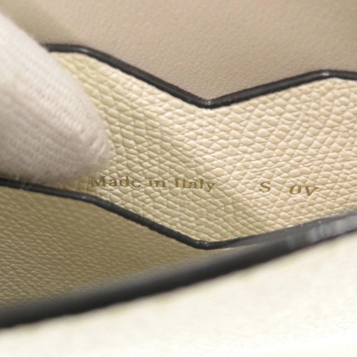 Valextra White Leather Shoulder Bag (Pre-Owned)