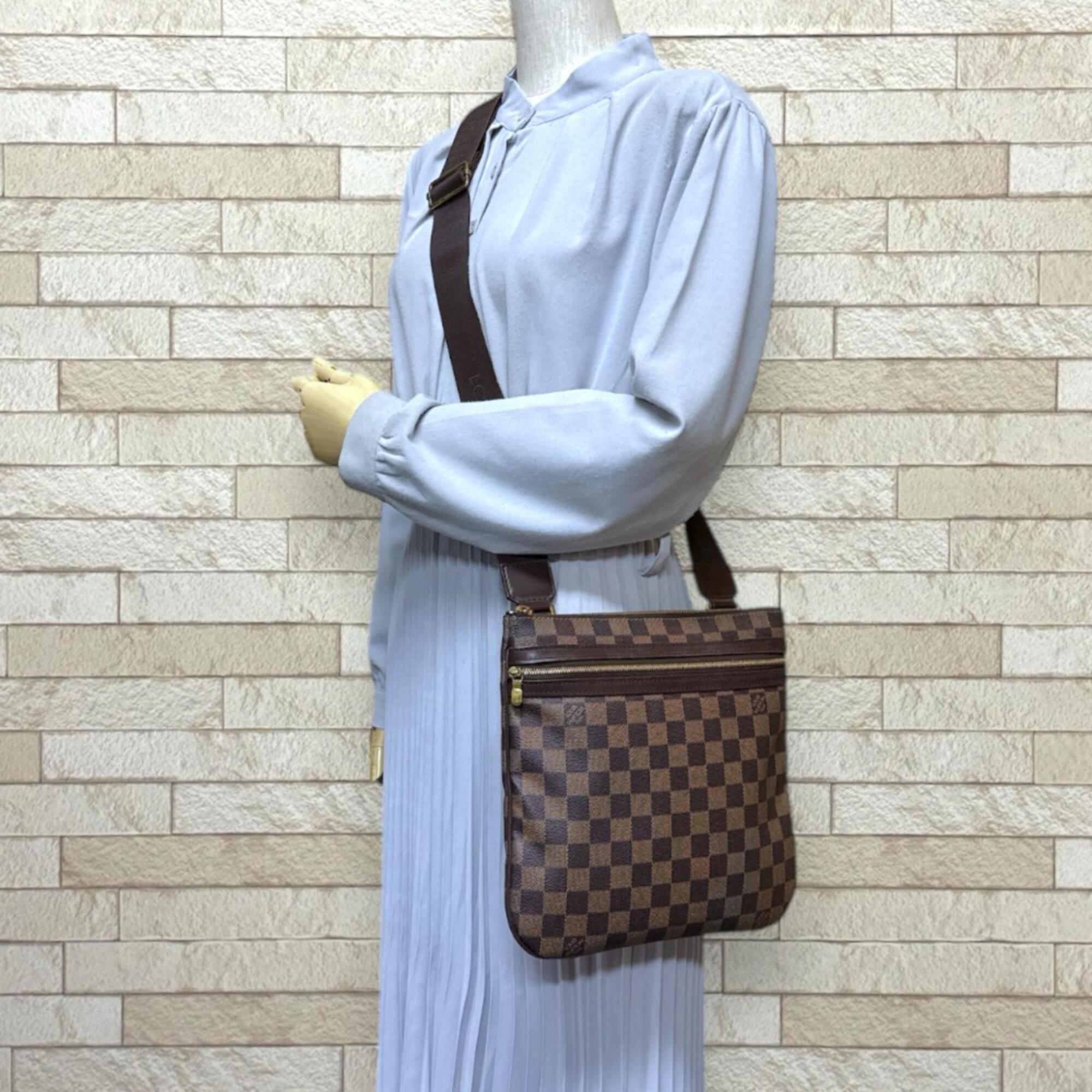 Louis Vuitton Damier Brown Damier Canvas Damier Canvas Shoulder Bag (Pre-Owned)