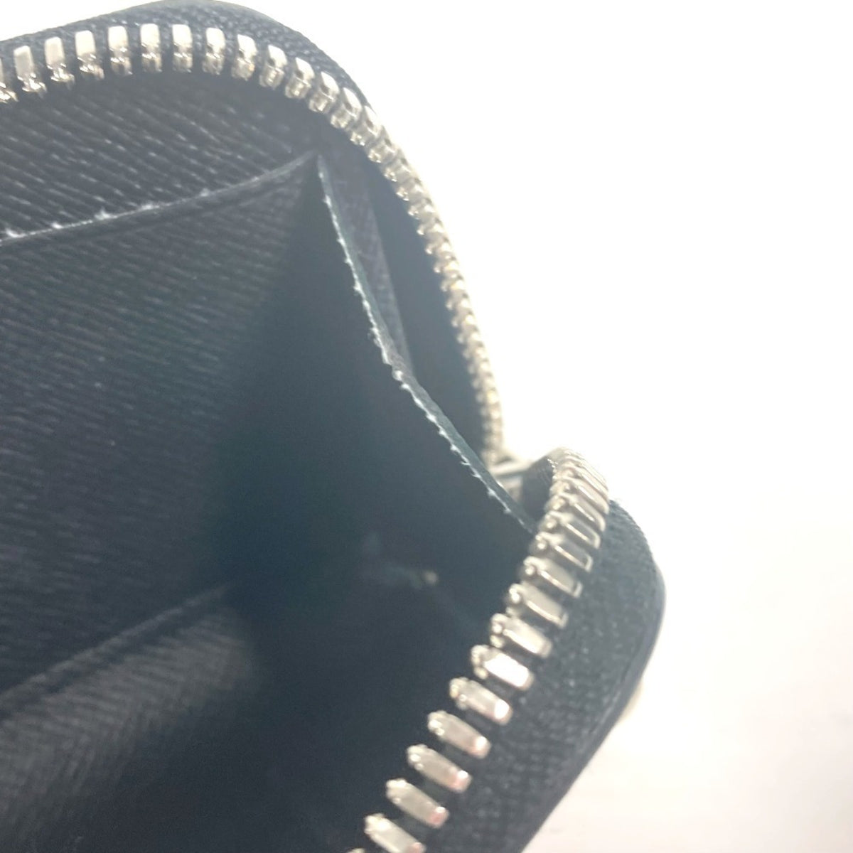 Louis Vuitton Ardoise Black Taiga Leather Coin Purse/Coin Case (Pre-Owned)