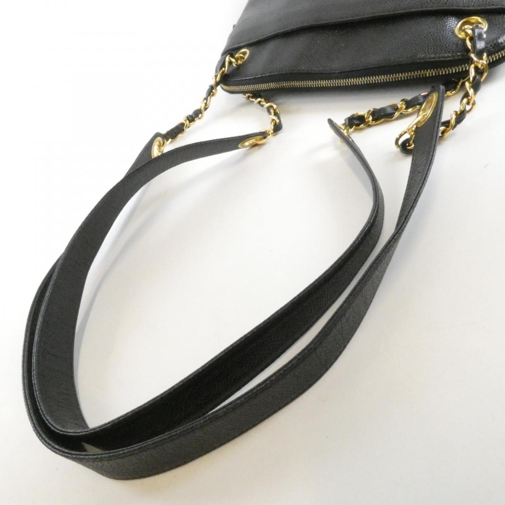Chanel Black Grained Calfskin Shoulder Bag (Pre-Owned)