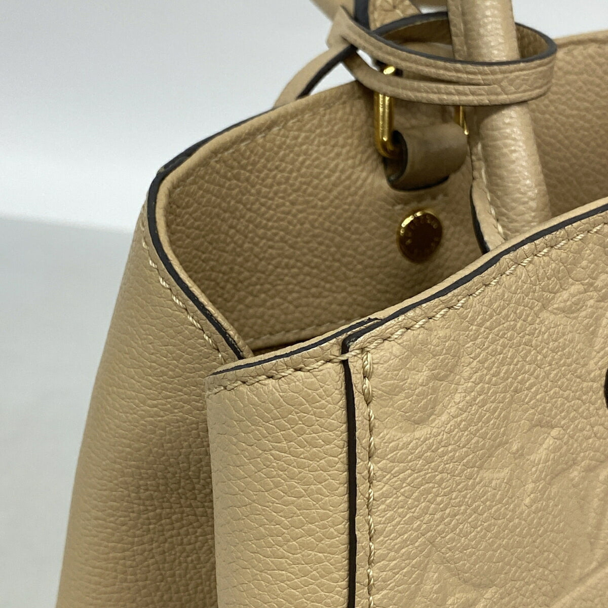 Louis Vuitton Dune Handbag (Pre-Owned)