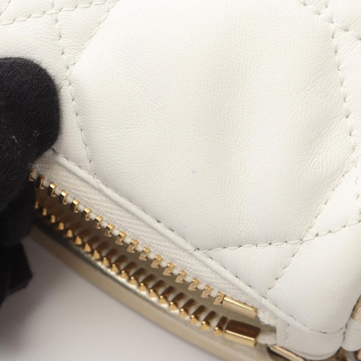 Christian Dior White Leather Handbag Shoulder Bag (Pre-Owned)