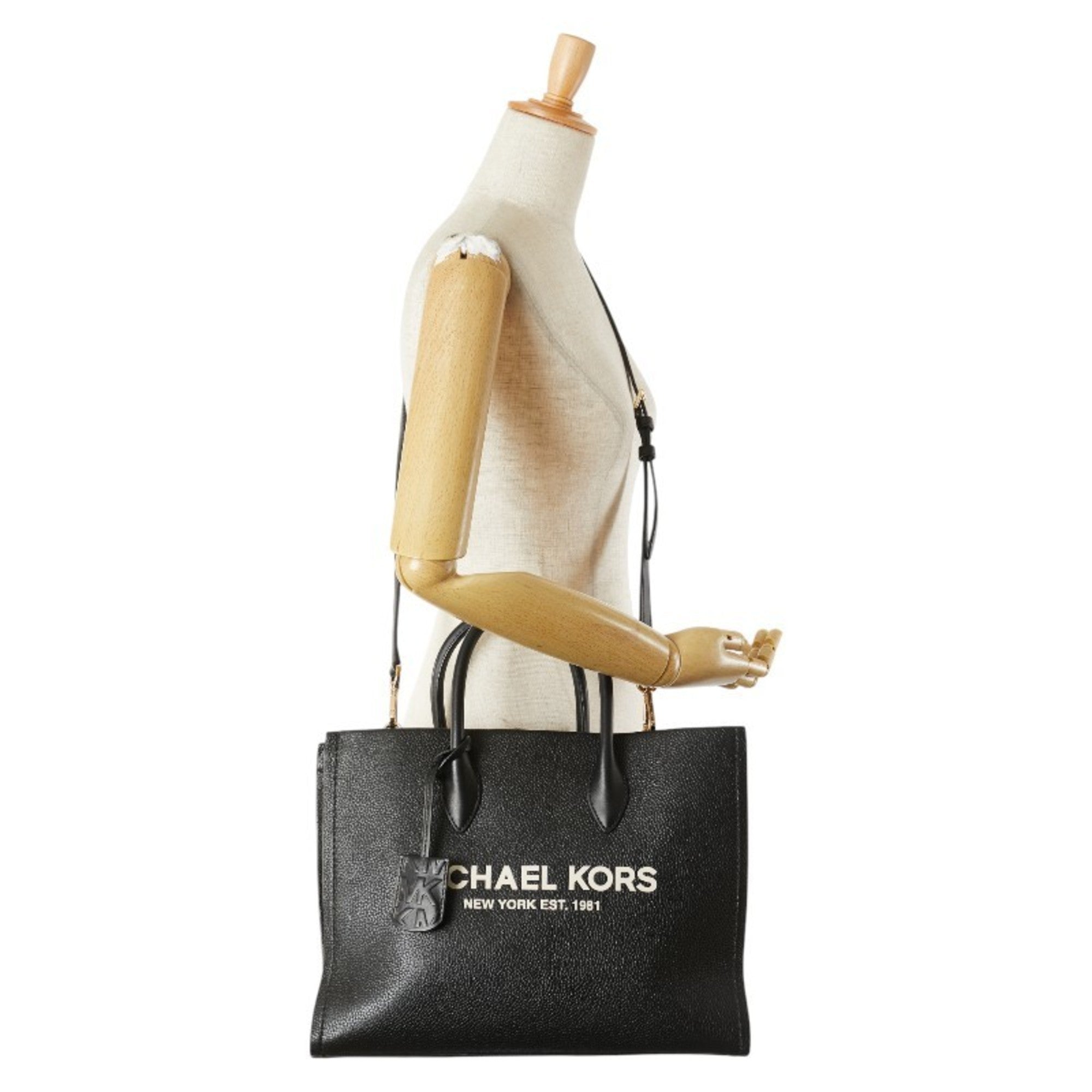 Michael Kors Black Leather Shoulder Bag Tote Bag (Pre-Owned)