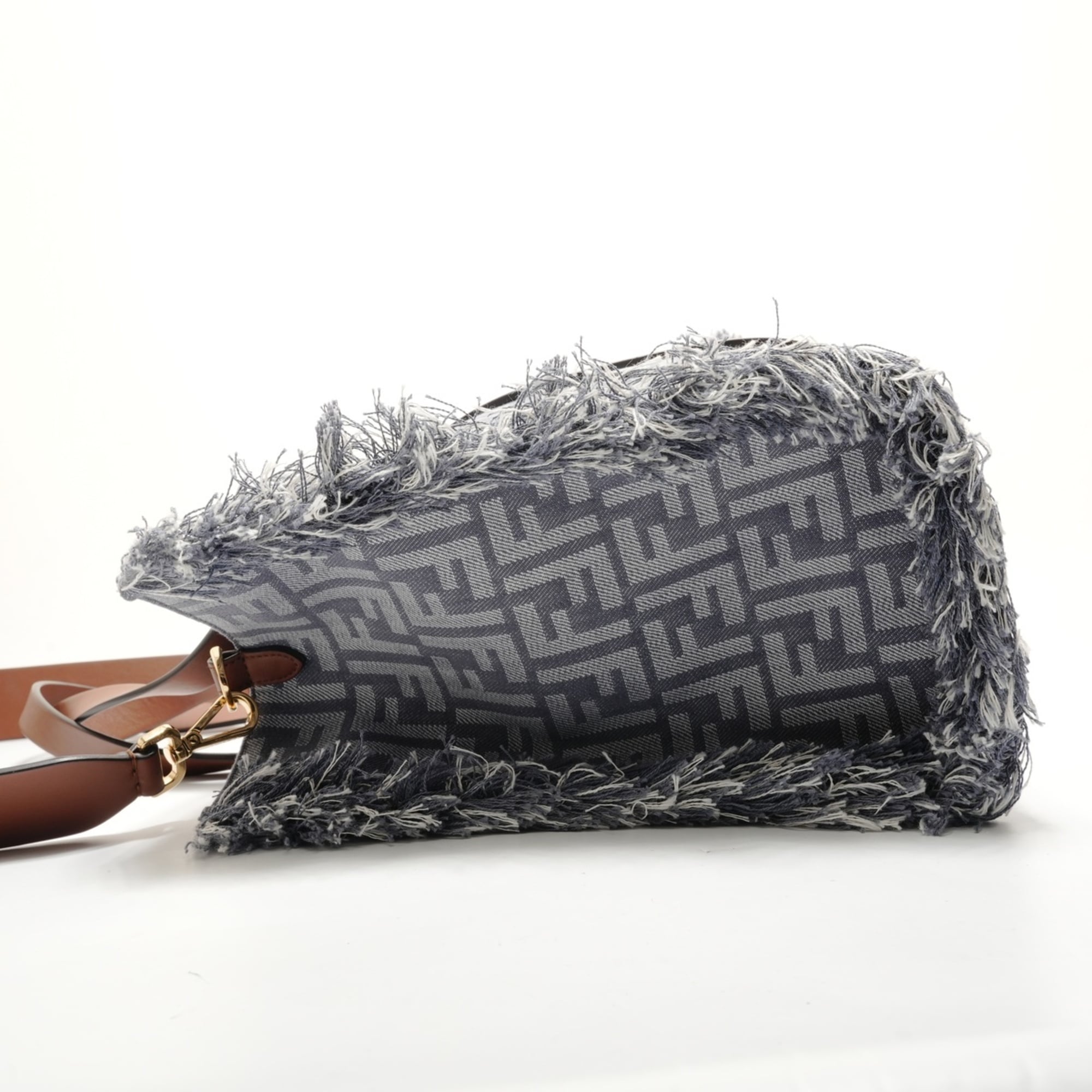 Fendi Gray Denim Tote Bag (Pre-Owned)