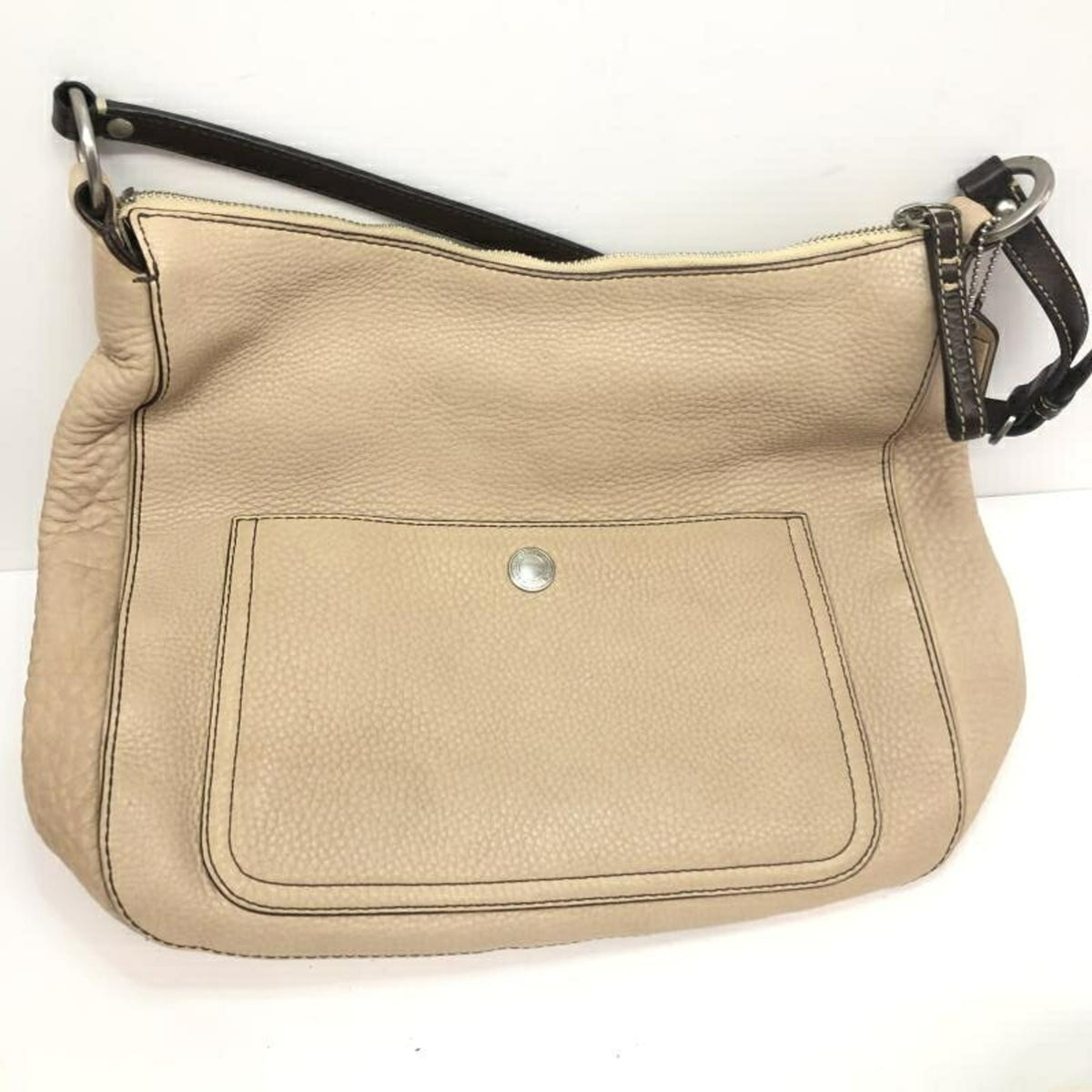 Coach Beige Leather Shoulder Bag (Pre-Owned)
