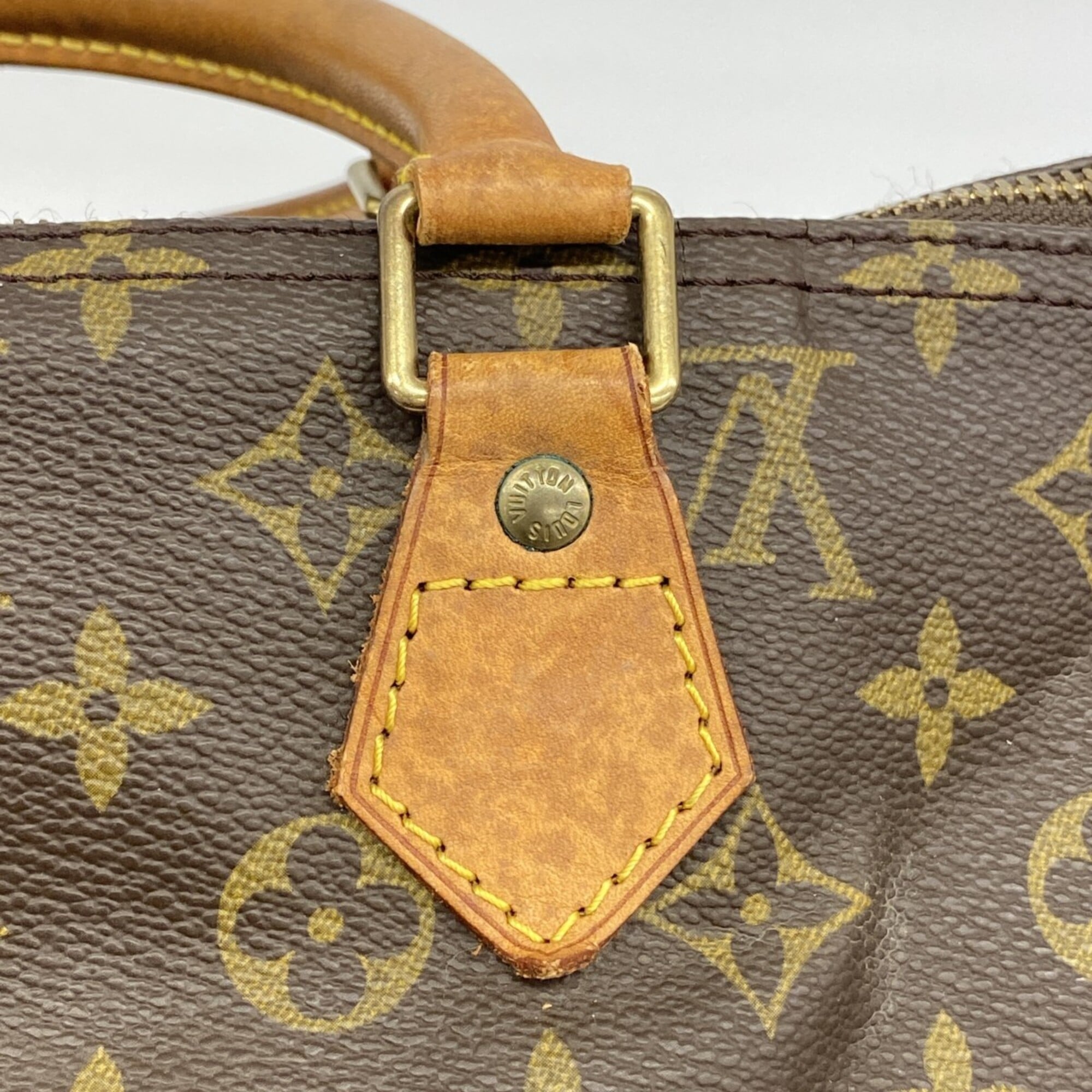 Louis Vuitton Brown Handbag (Pre-Owned)