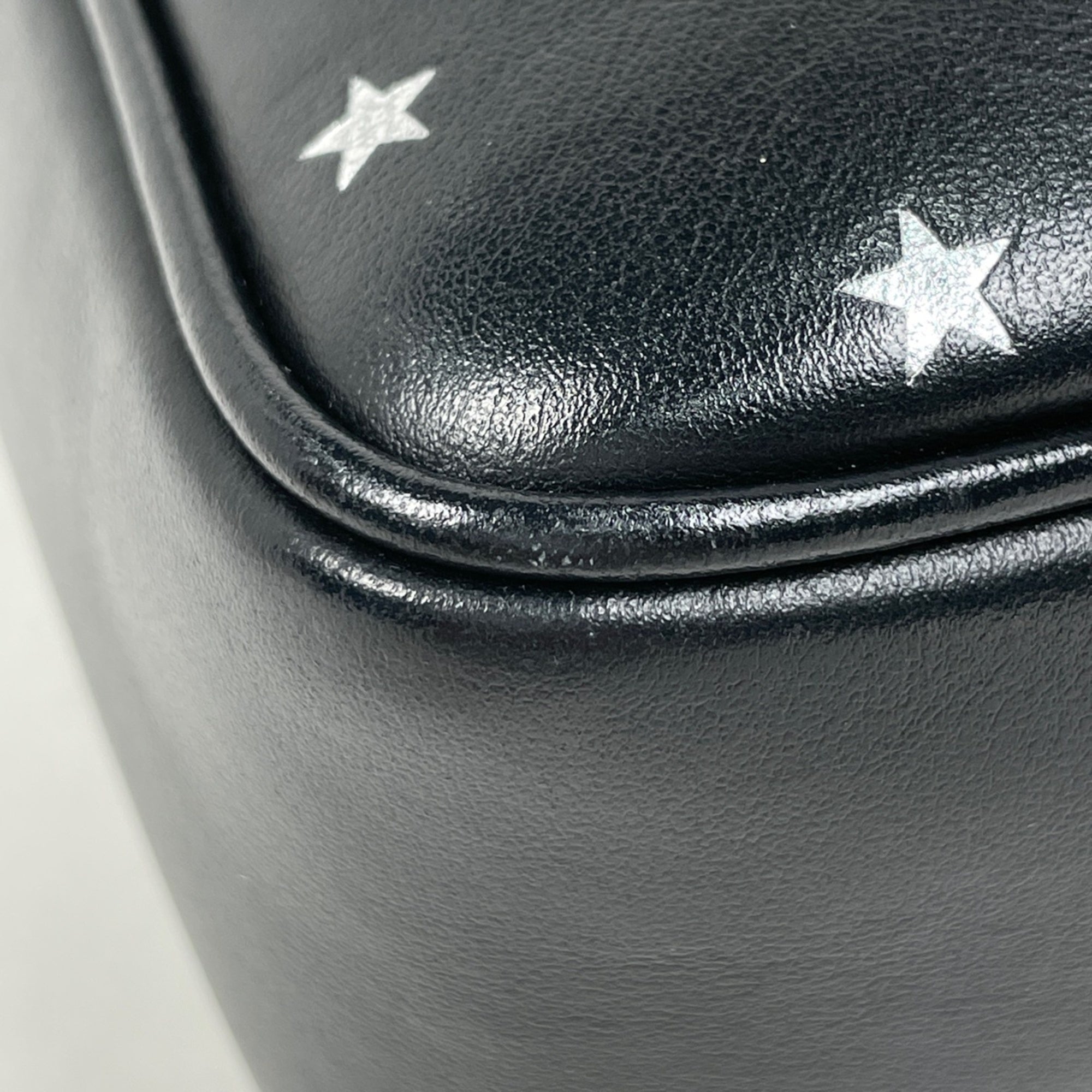 Yves Saint Laurent Black Leather Shoulder Bag (Pre-Owned)