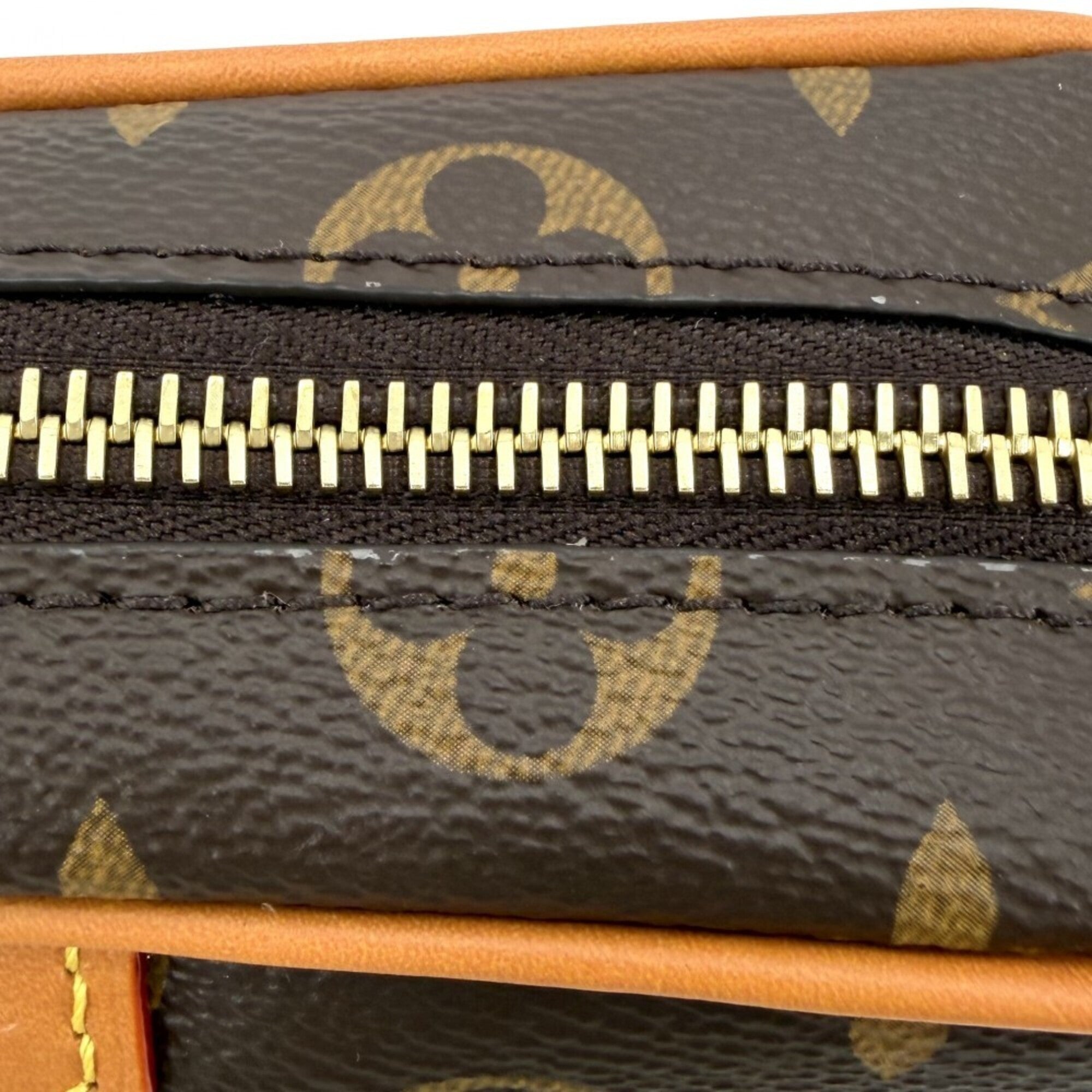 Louis Vuitton Brown Monogram Canvas Shoulder Bag (Pre-Owned)