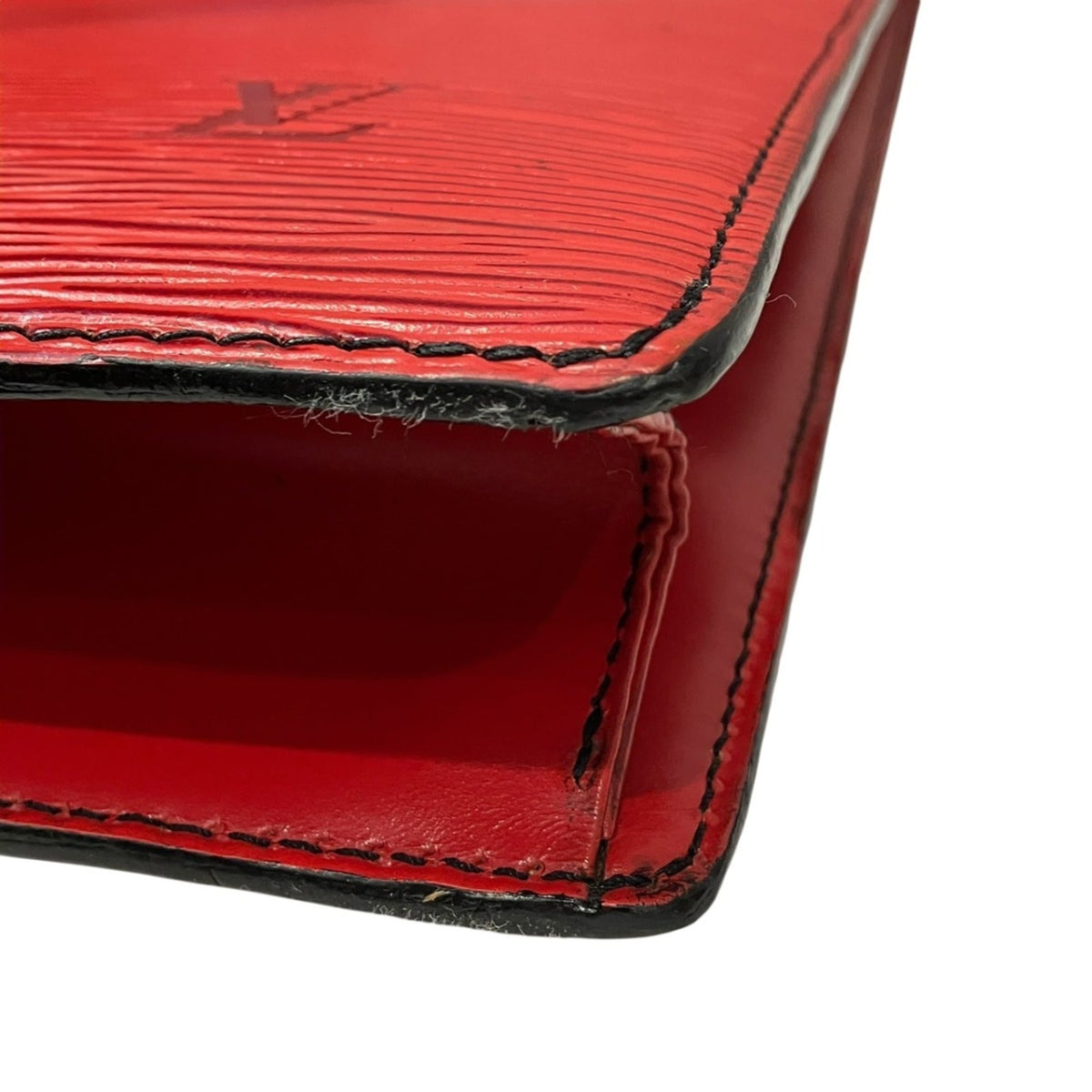 Louis Vuitton Epi Red Color Epi Leather Handbag (Pre-Owned)