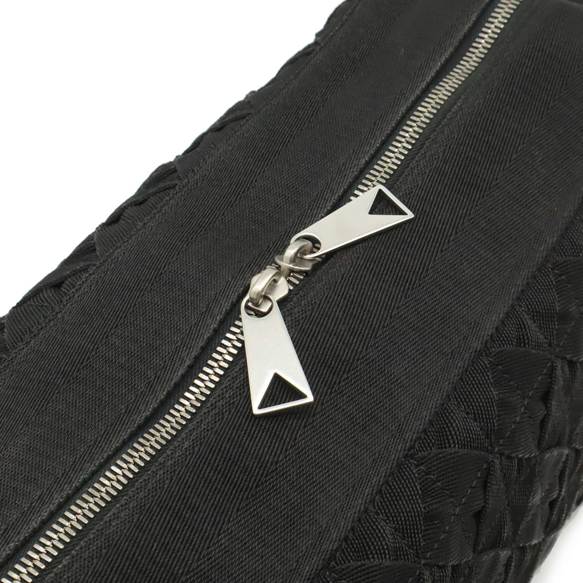Bottega Veneta Intrecciato Black Canvas Shoulder Bag (Pre-Owned)
