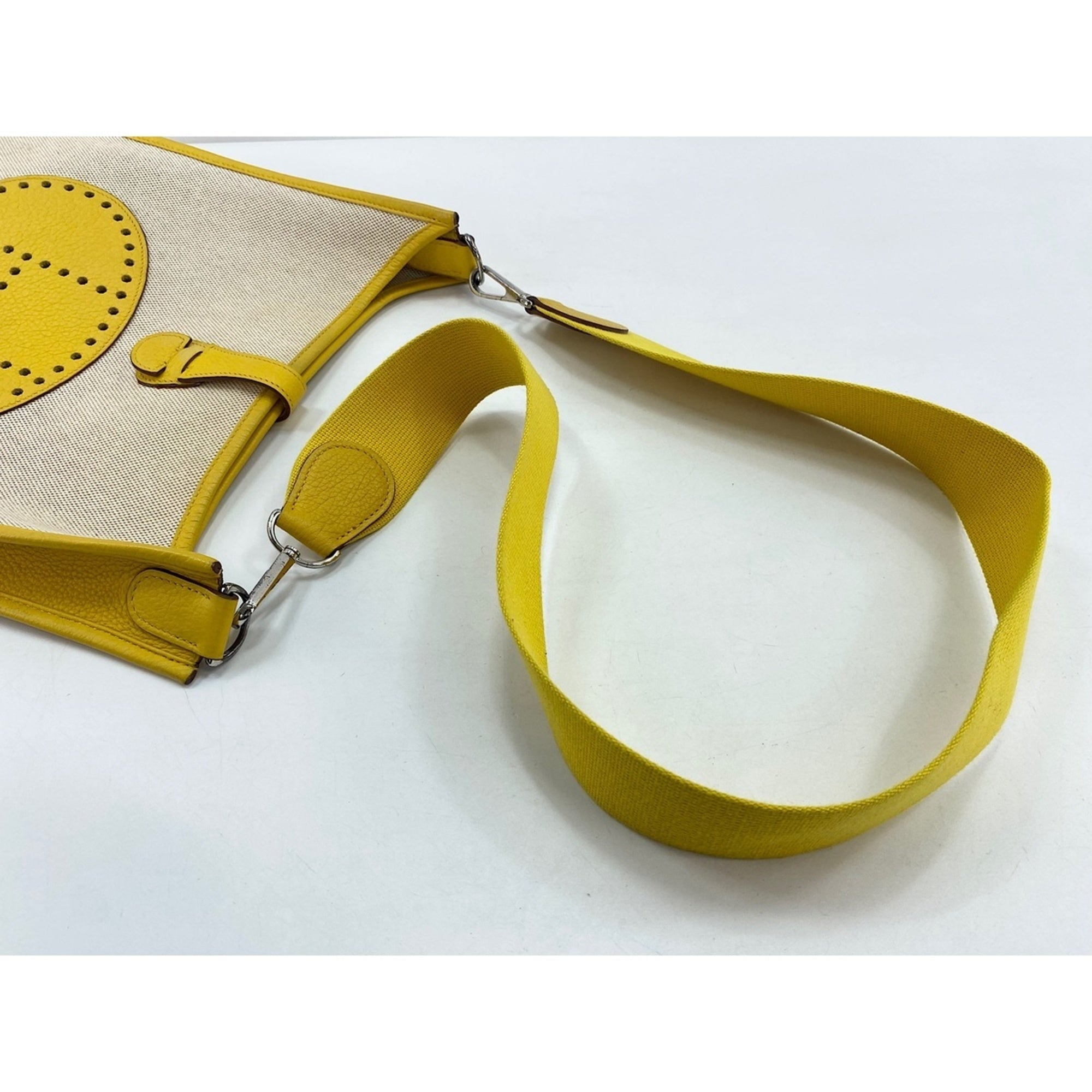 Hermes Yellow Shoulder Bag (Pre-Owned)
