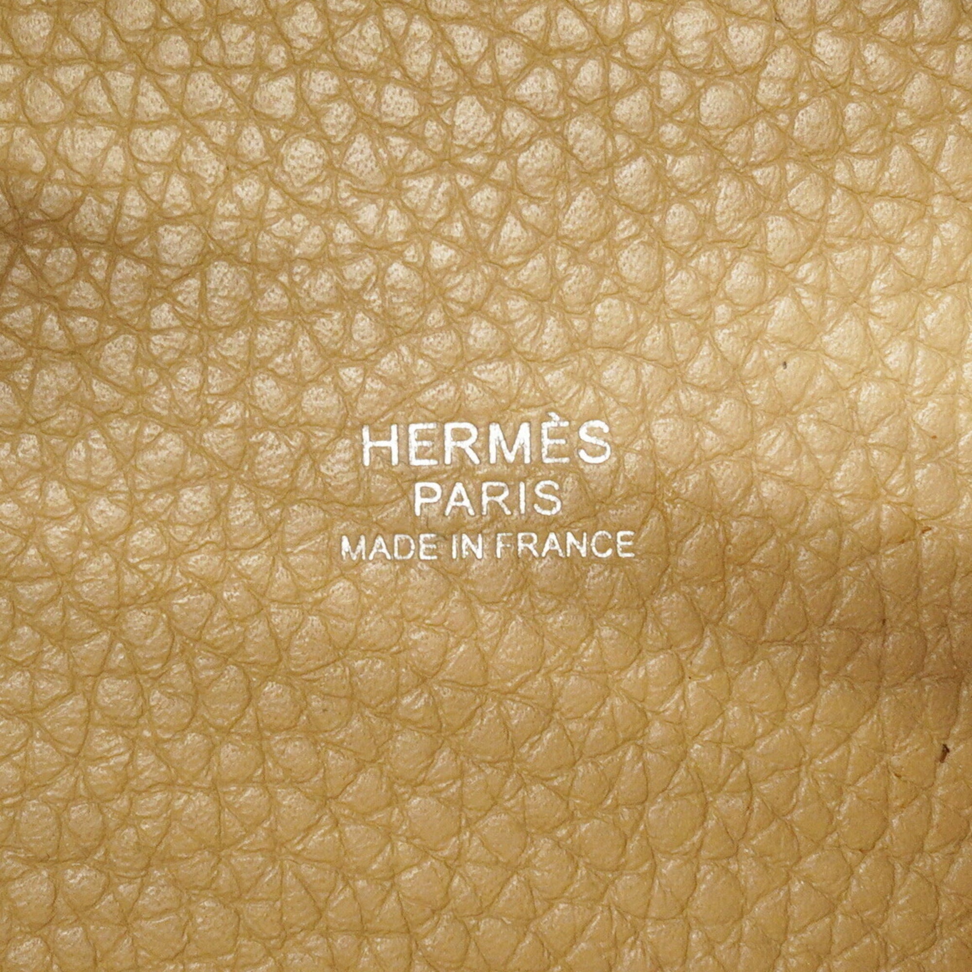 Hermes Beige Taurillon Clemence Leather Handbag (Pre-Owned)