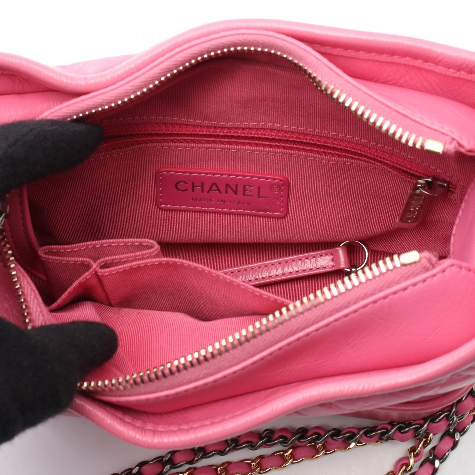 Chanel Pink Leather Shoulder Bag (Pre-Owned)