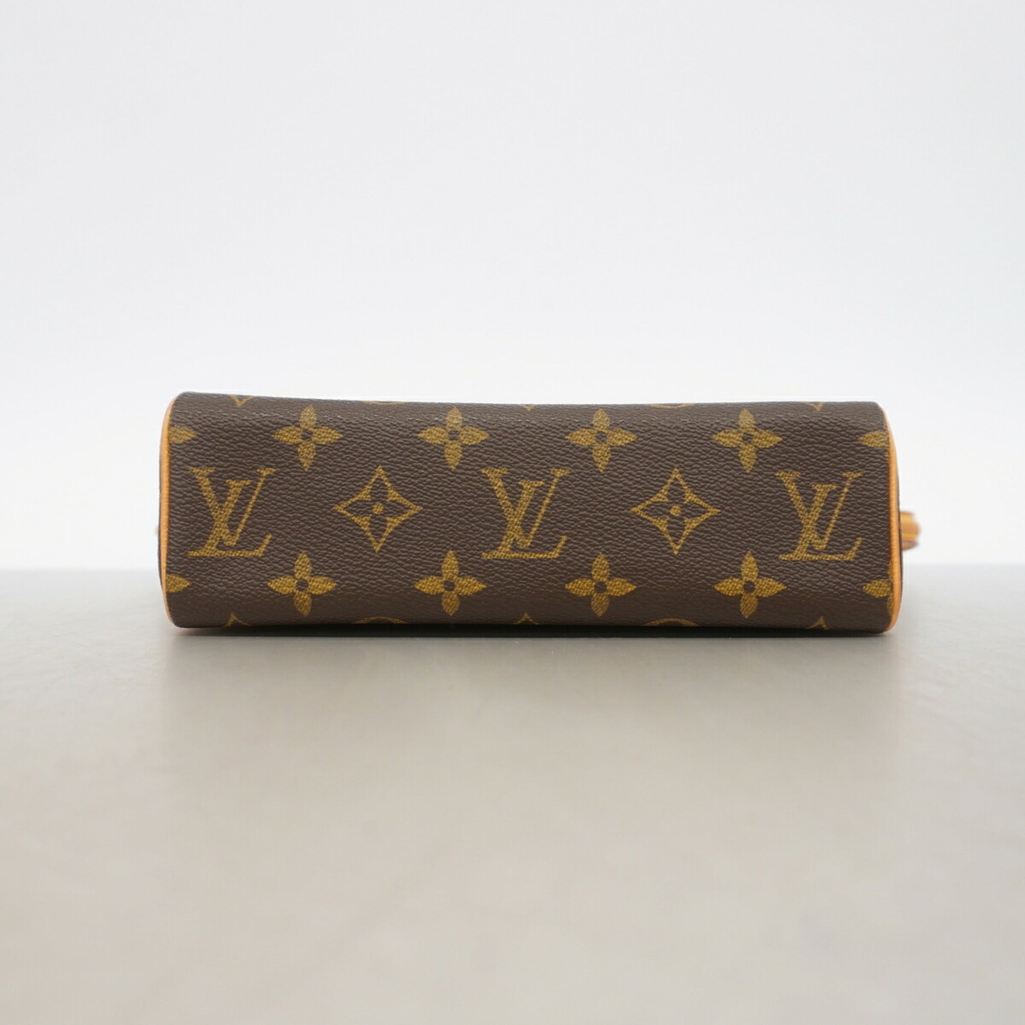 Louis Vuitton Brown Handbag (Pre-Owned)
