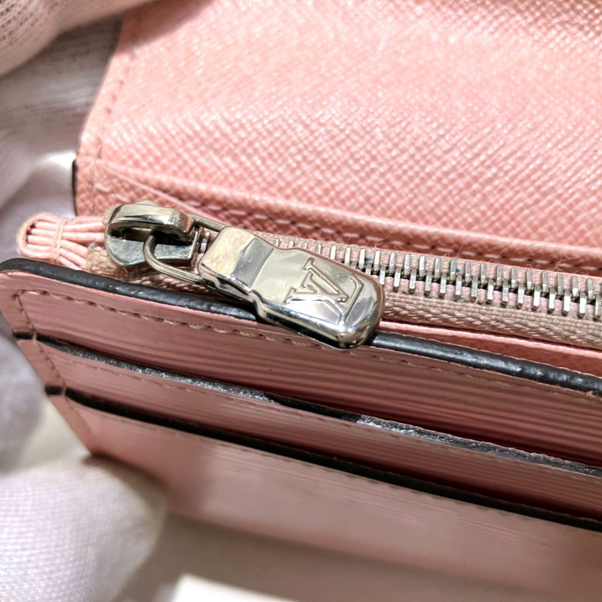 Louis Vuitton Epi Pink Epi Leather Long Wallet (Bi-Fold) (Pre-Owned)