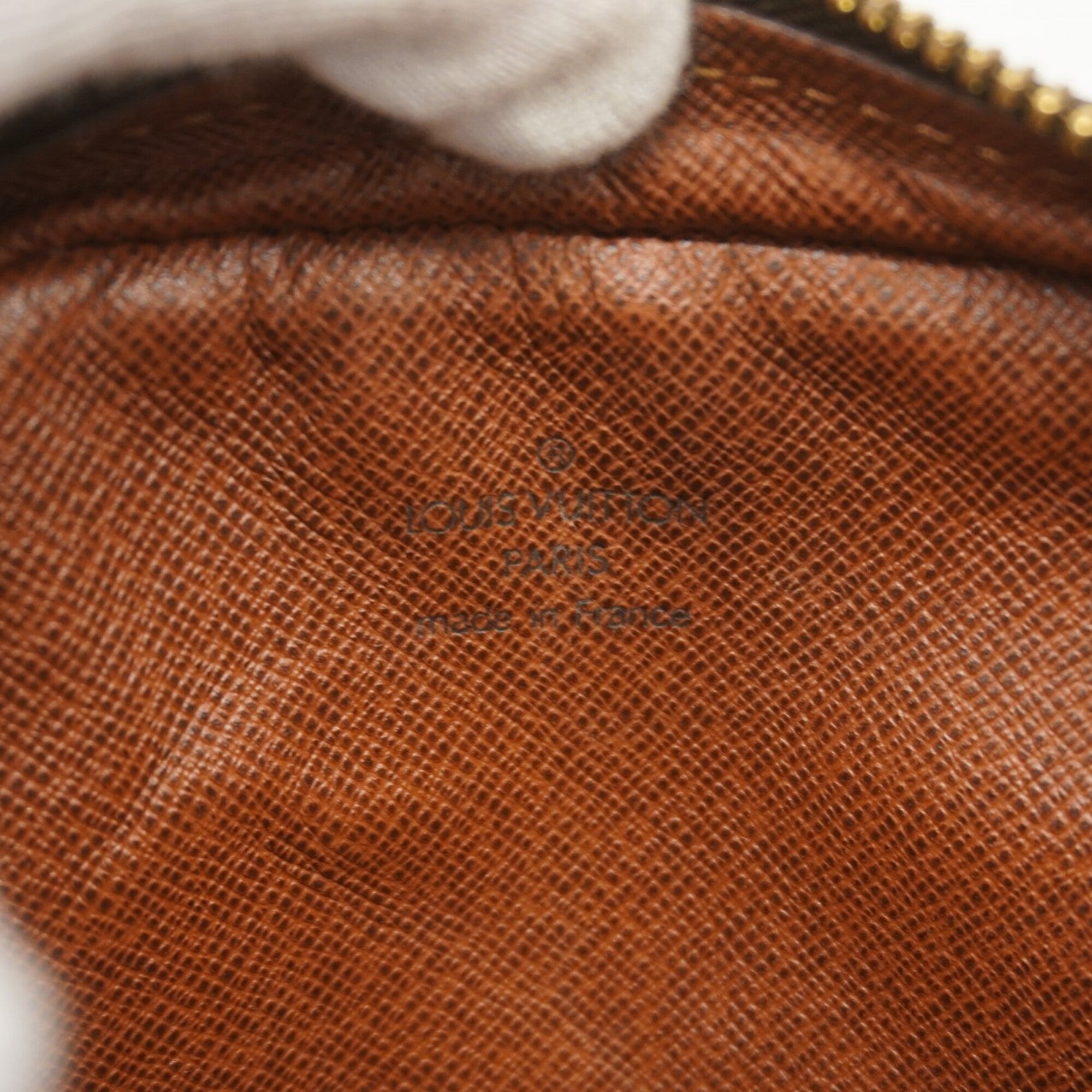 Louis Vuitton Brown Shoulder Bag (Pre-Owned)