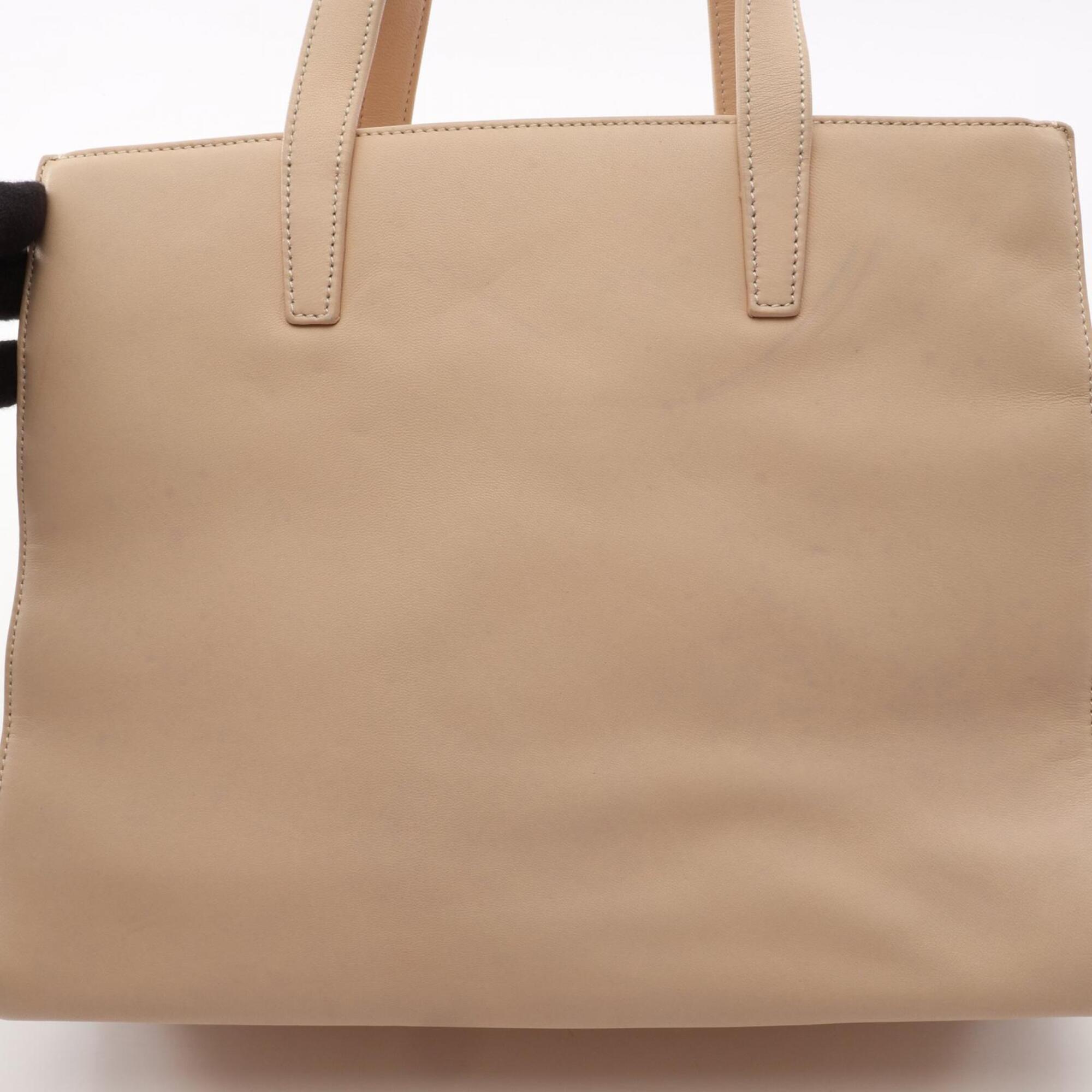 Loewe Beige Leather Handbag (Pre-Owned)