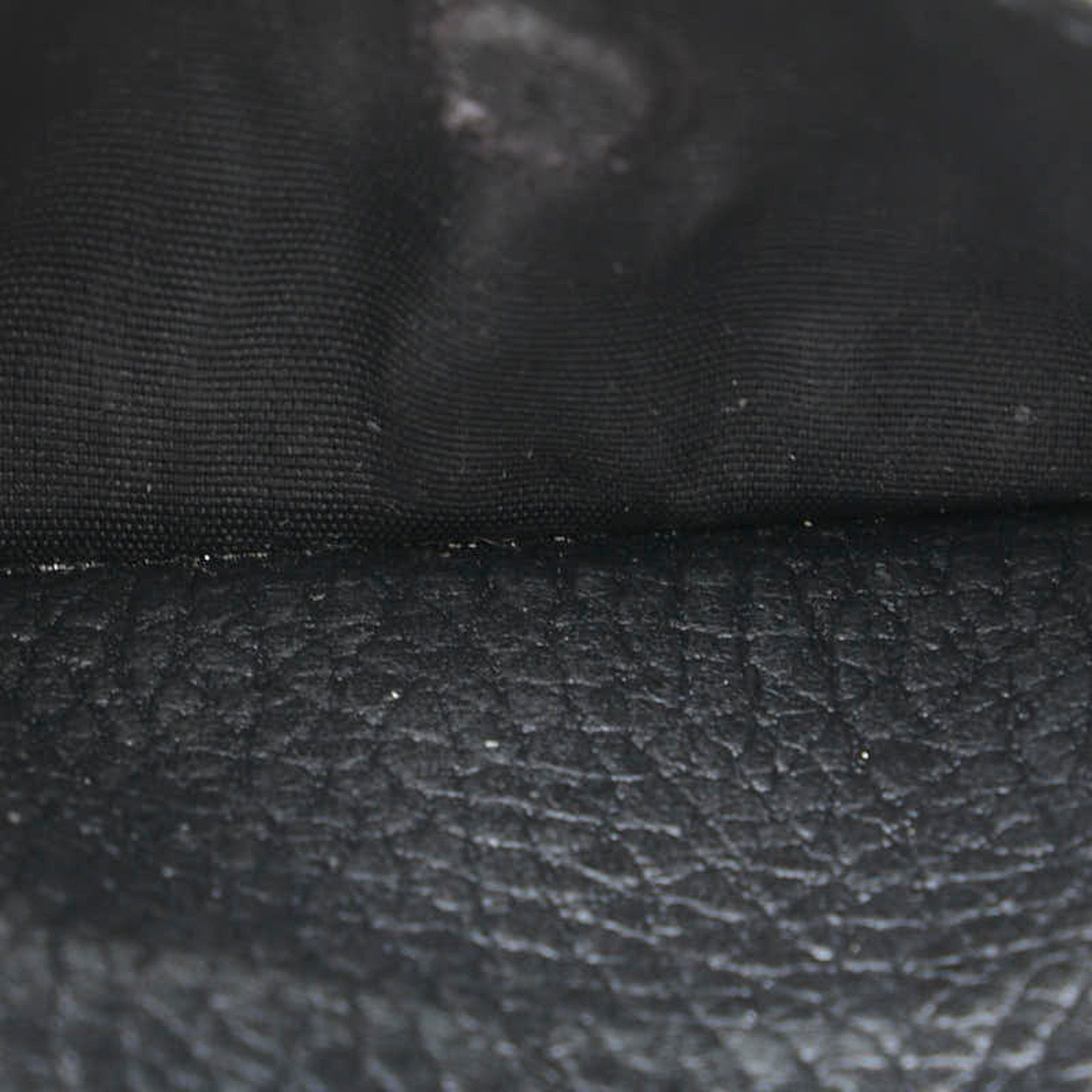 Gucci Black Leather Wallet (Tri-Fold) (Pre-Owned)