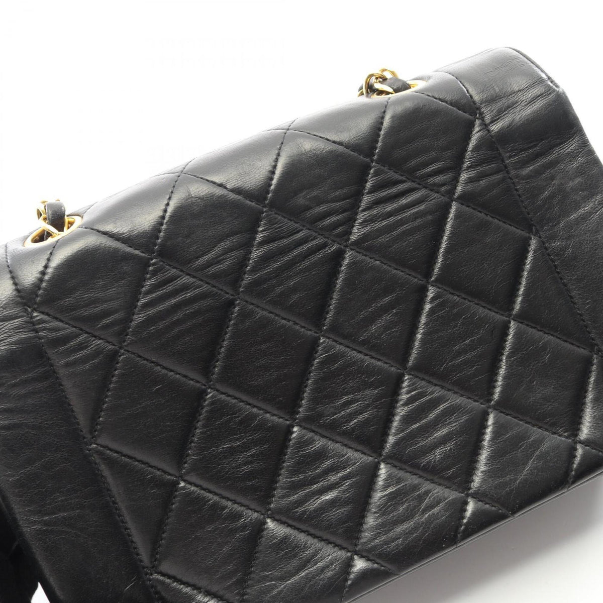 Chanel Matelasse Black Leather Handbag Shoulder Bag (Pre-Owned)