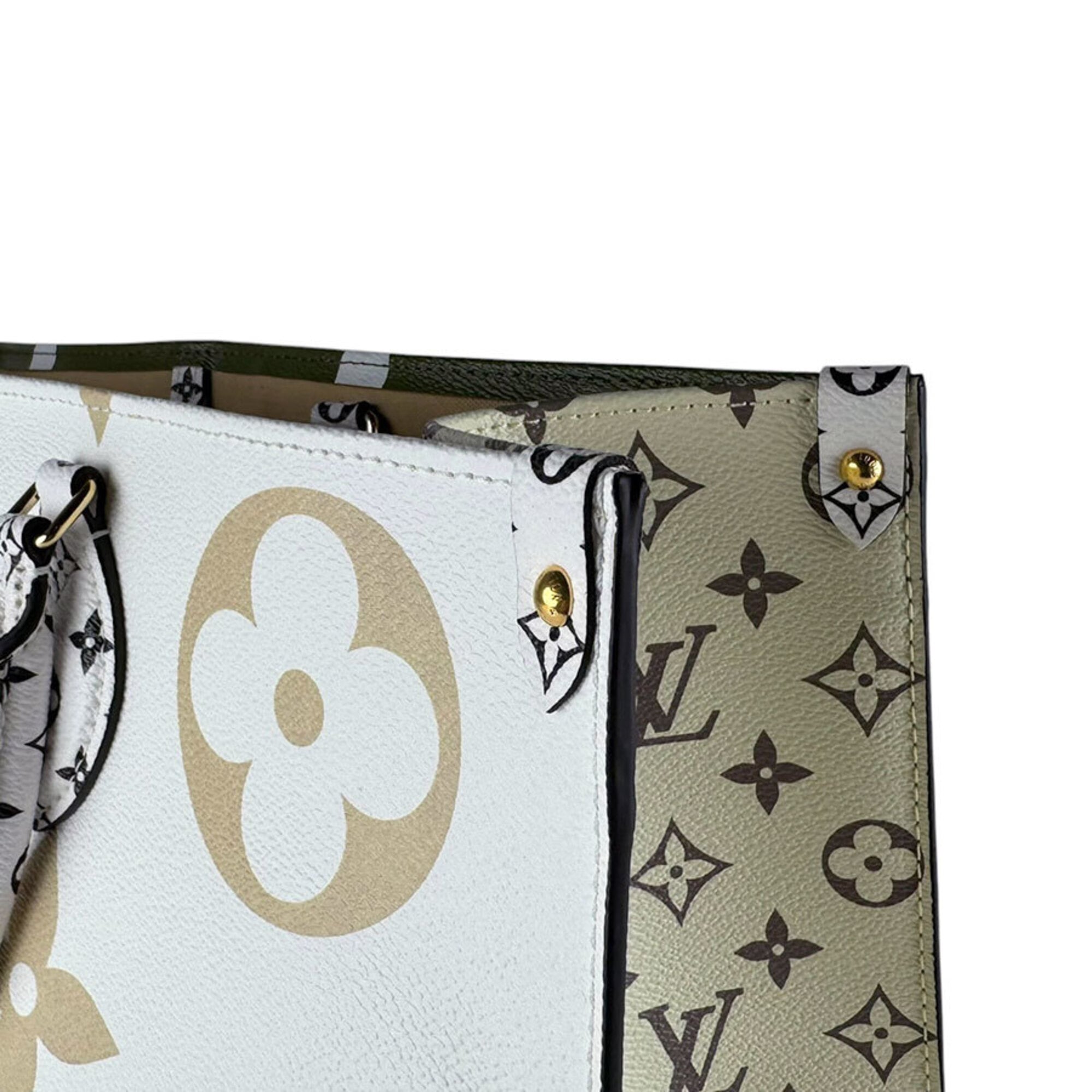 Louis Vuitton Beige Khaki White Pvc Handbag Shoulder Bag (Pre-Owned)