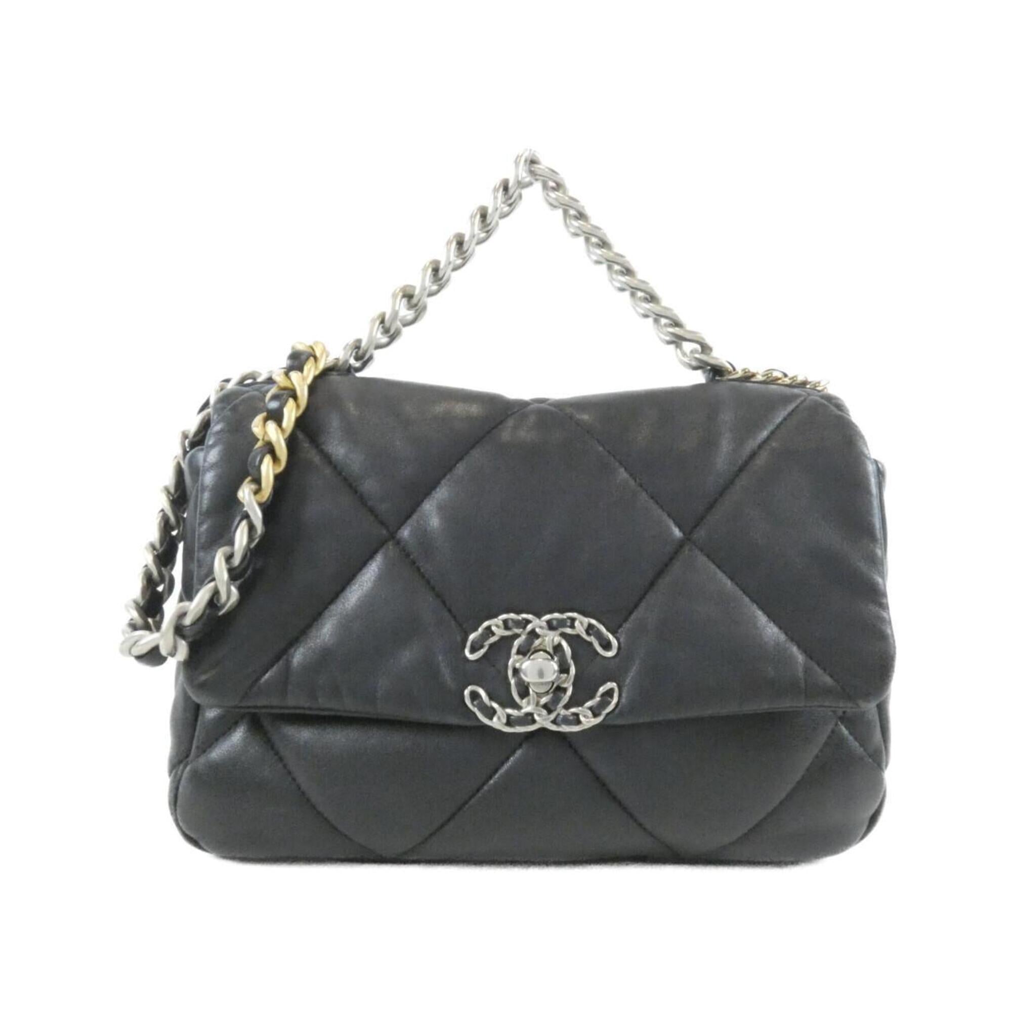 Chanel Black Leather Shoulder Bag (Pre-Owned)