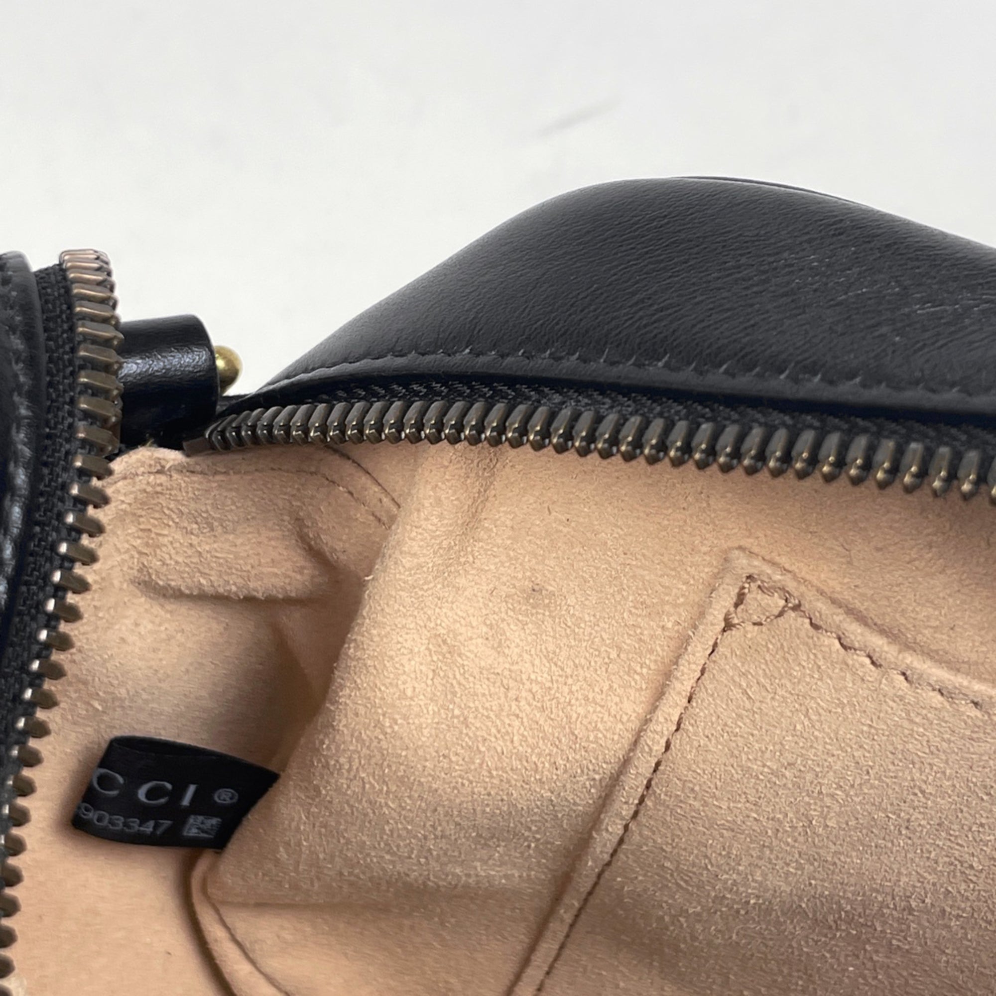 Gucci Black Leather Shoulder Bag (Pre-Owned)