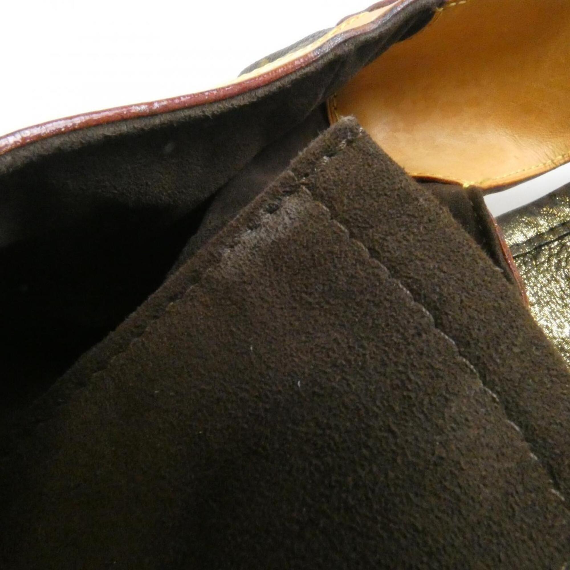 Louis Vuitton Marron Coated Canvas Shoulder Bag (Pre-Owned)