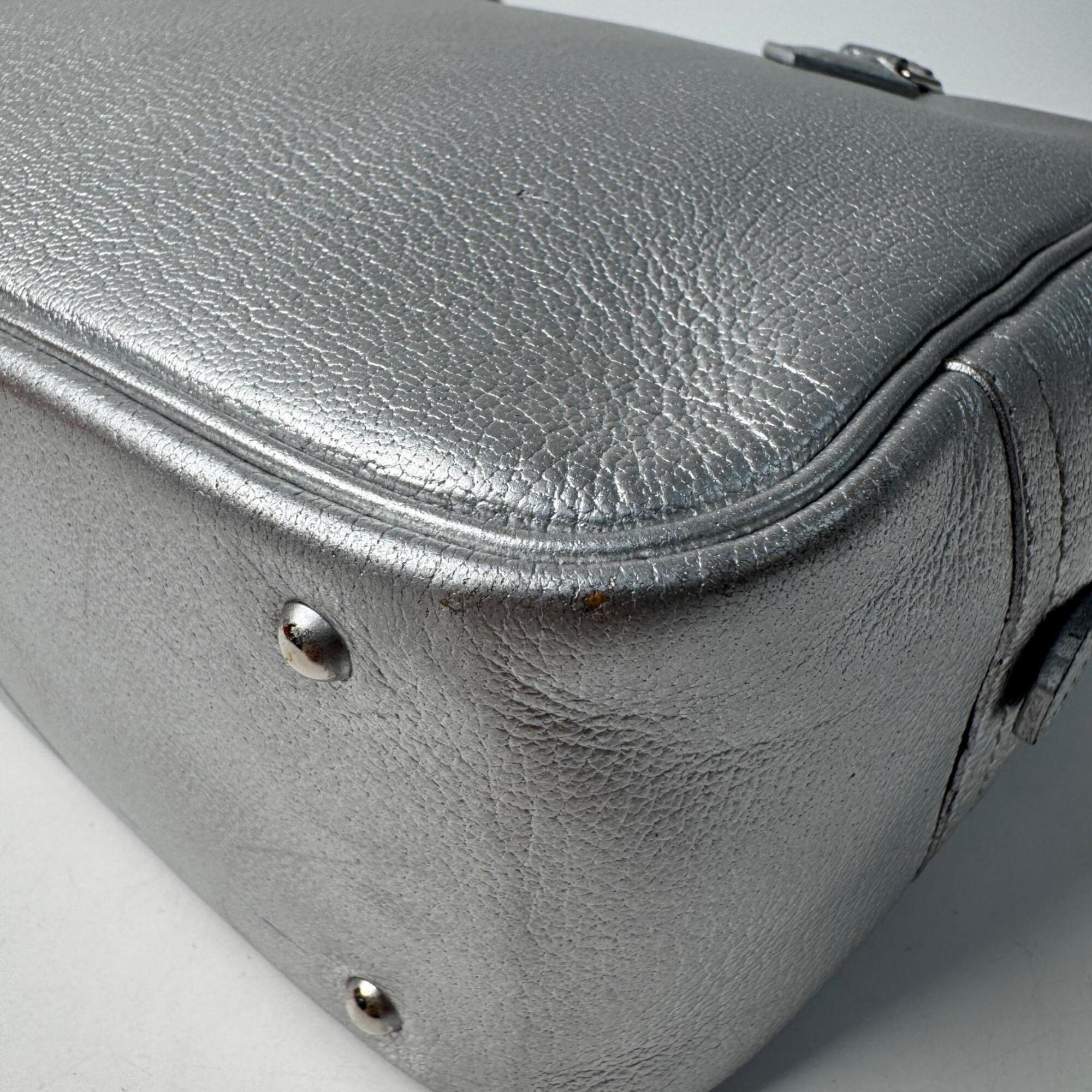 Hermes Silver Leather Handbag (Pre-Owned)