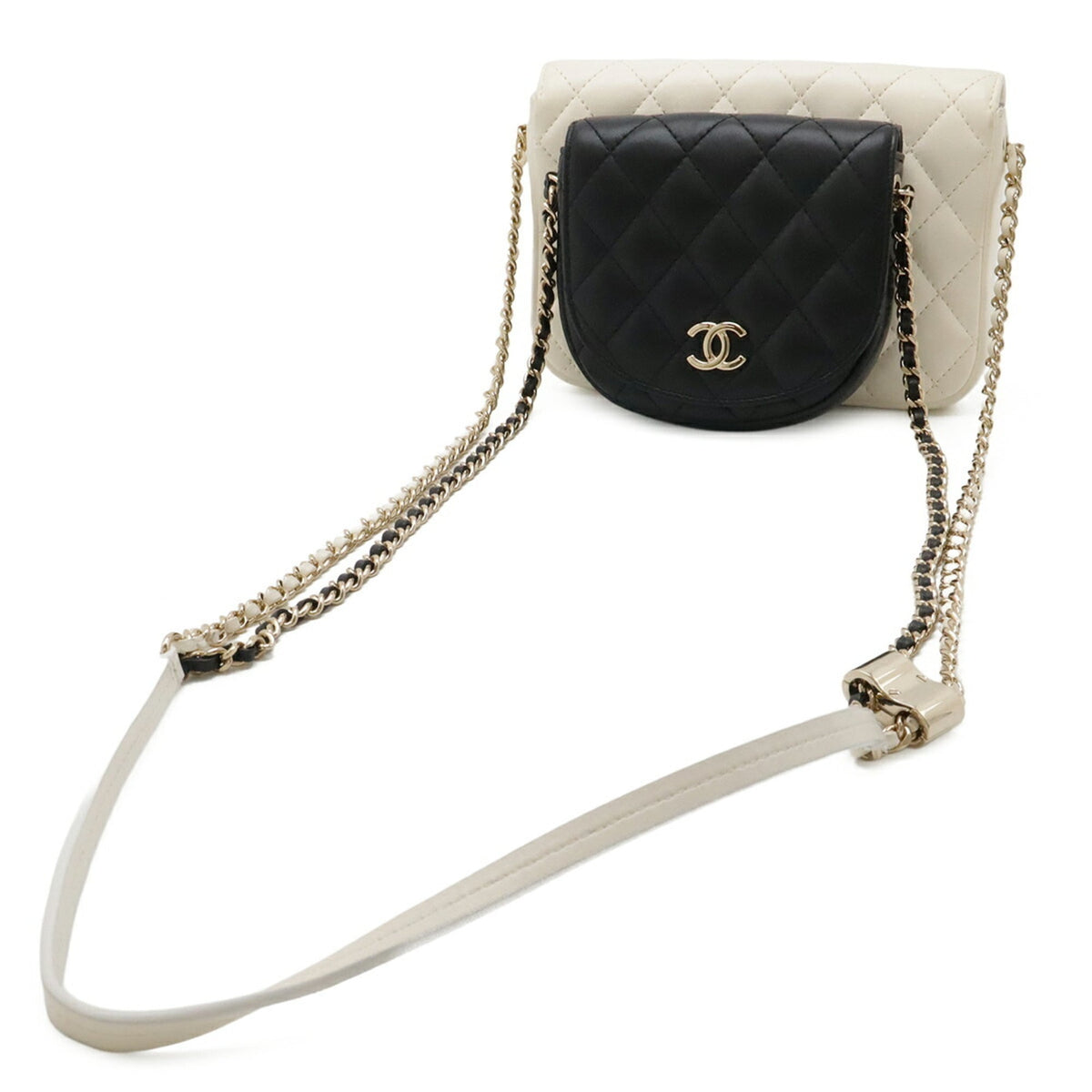 Chanel Matelasse Black Ivory Leather Pochette Shoulder Bag (Pre-Owned)