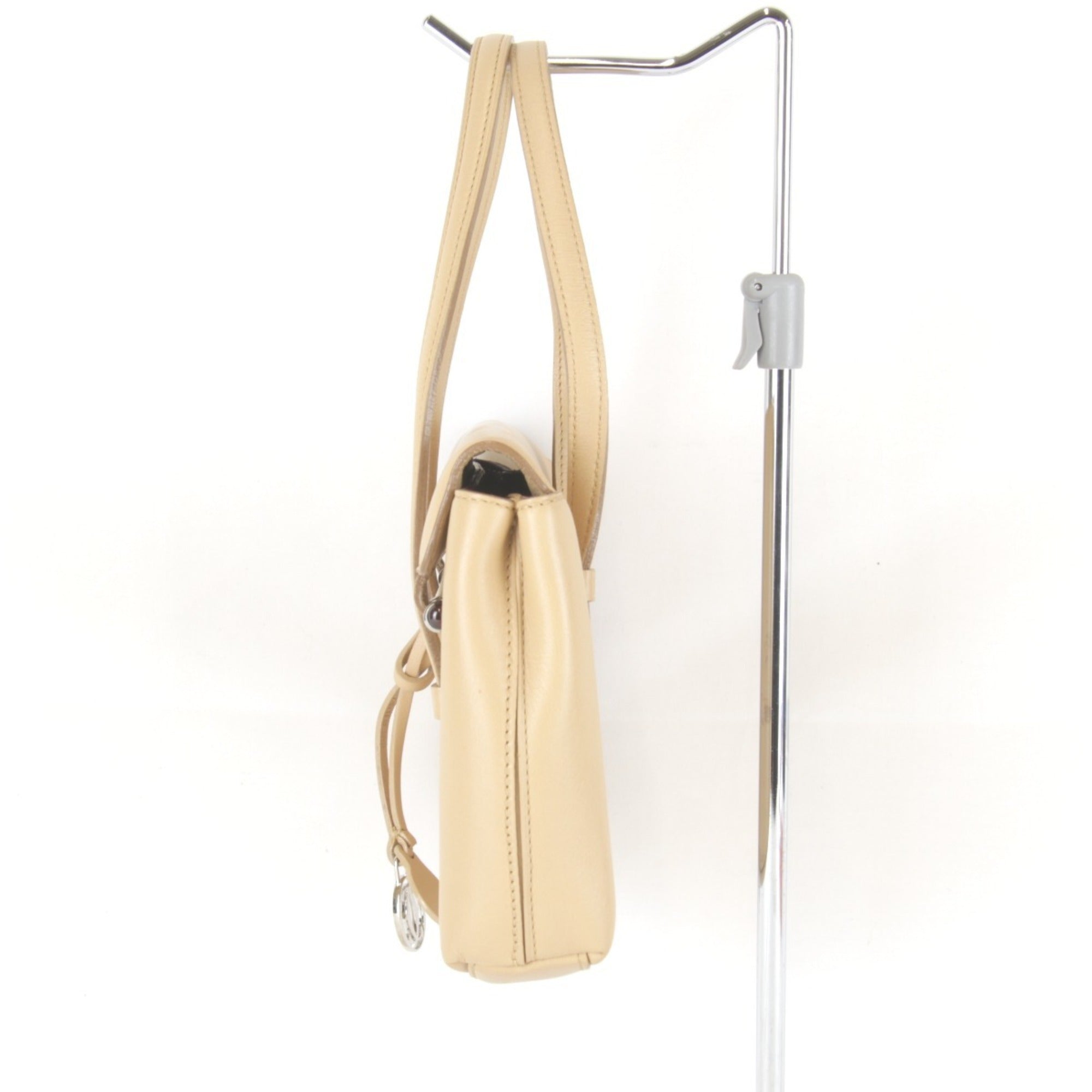 Cartier Cabochon Beige Leather Handbag (Pre-Owned)