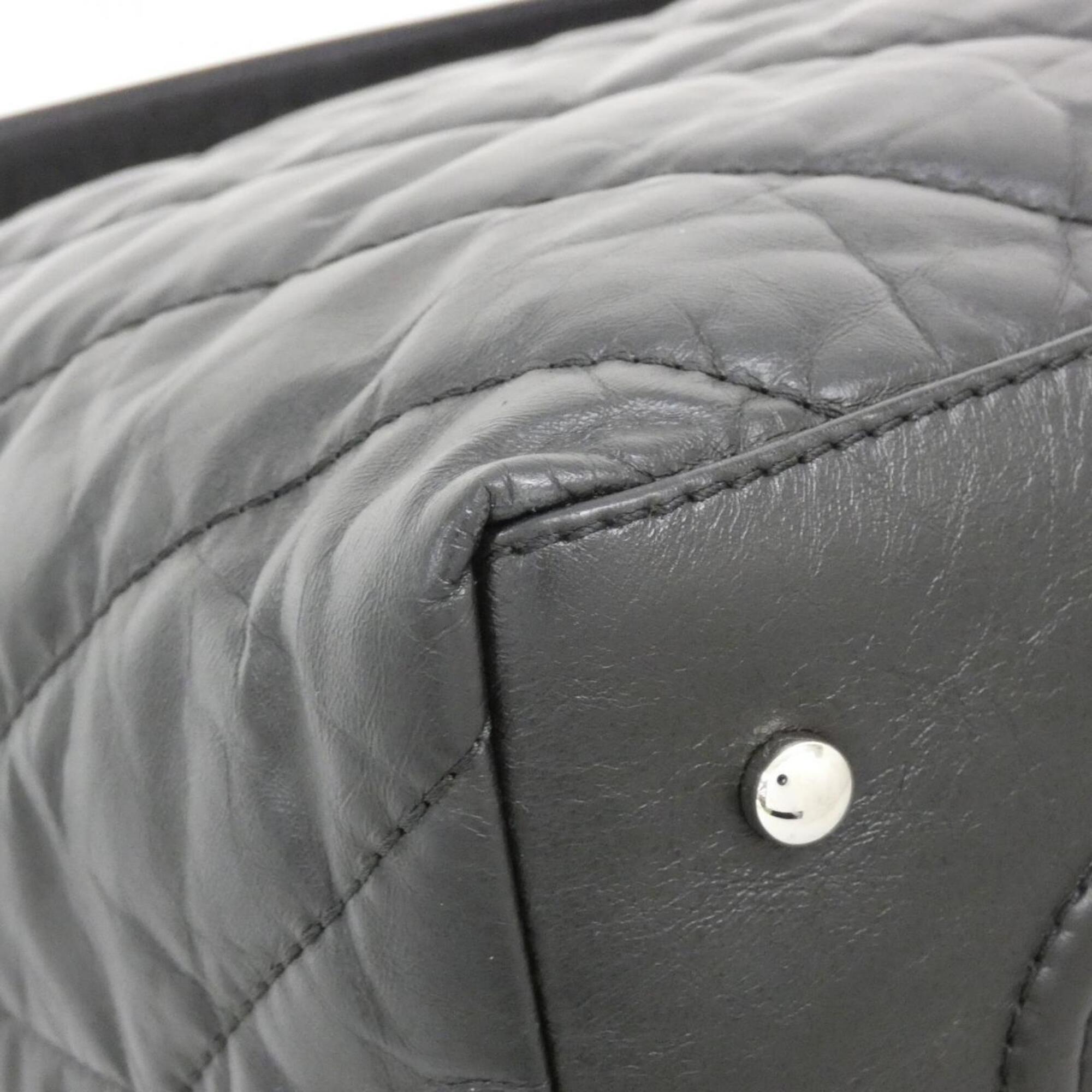 Chanel Black Leather Shoulder Bag (Pre-Owned)
