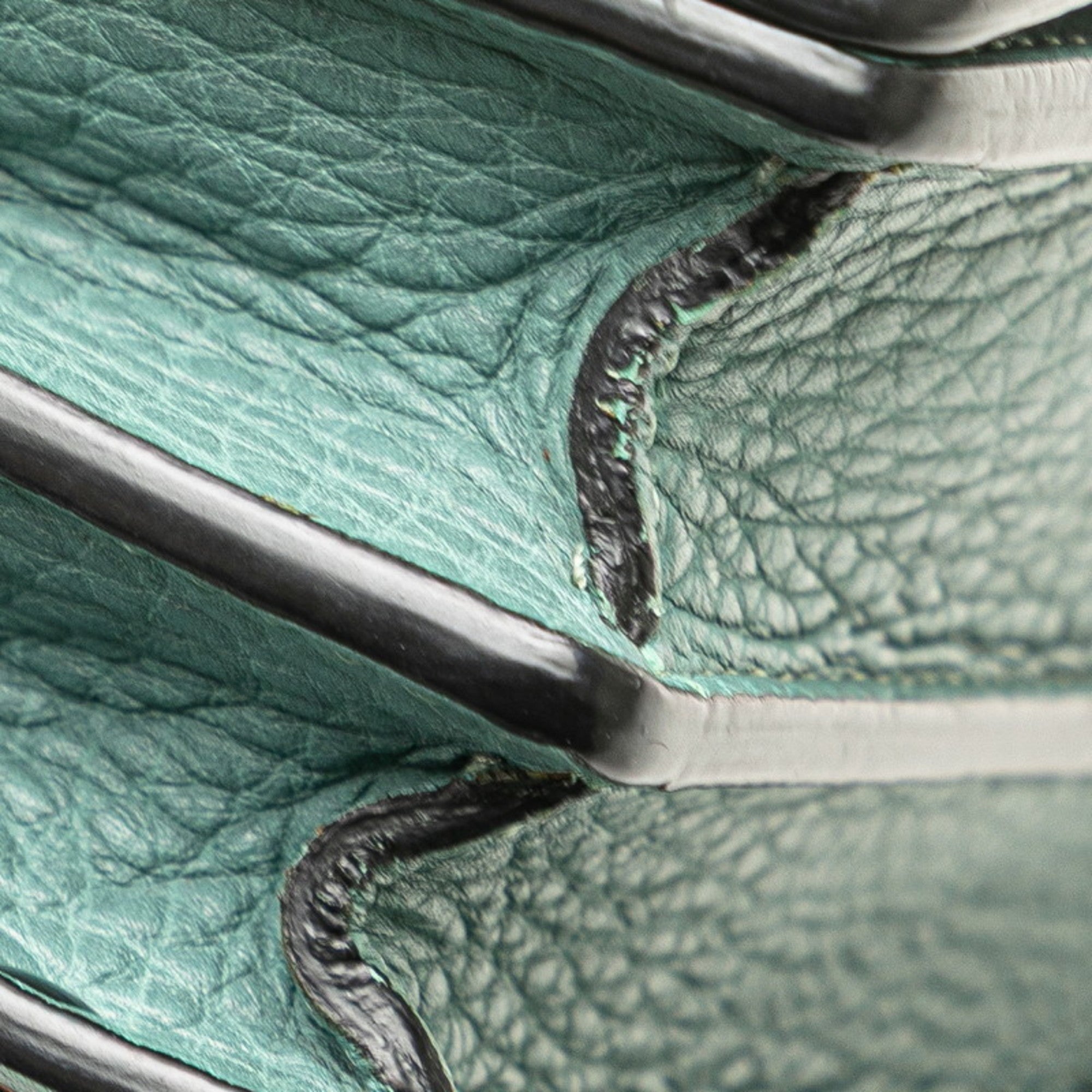Valentino Green Leather Shoulder Bag (Pre-Owned)