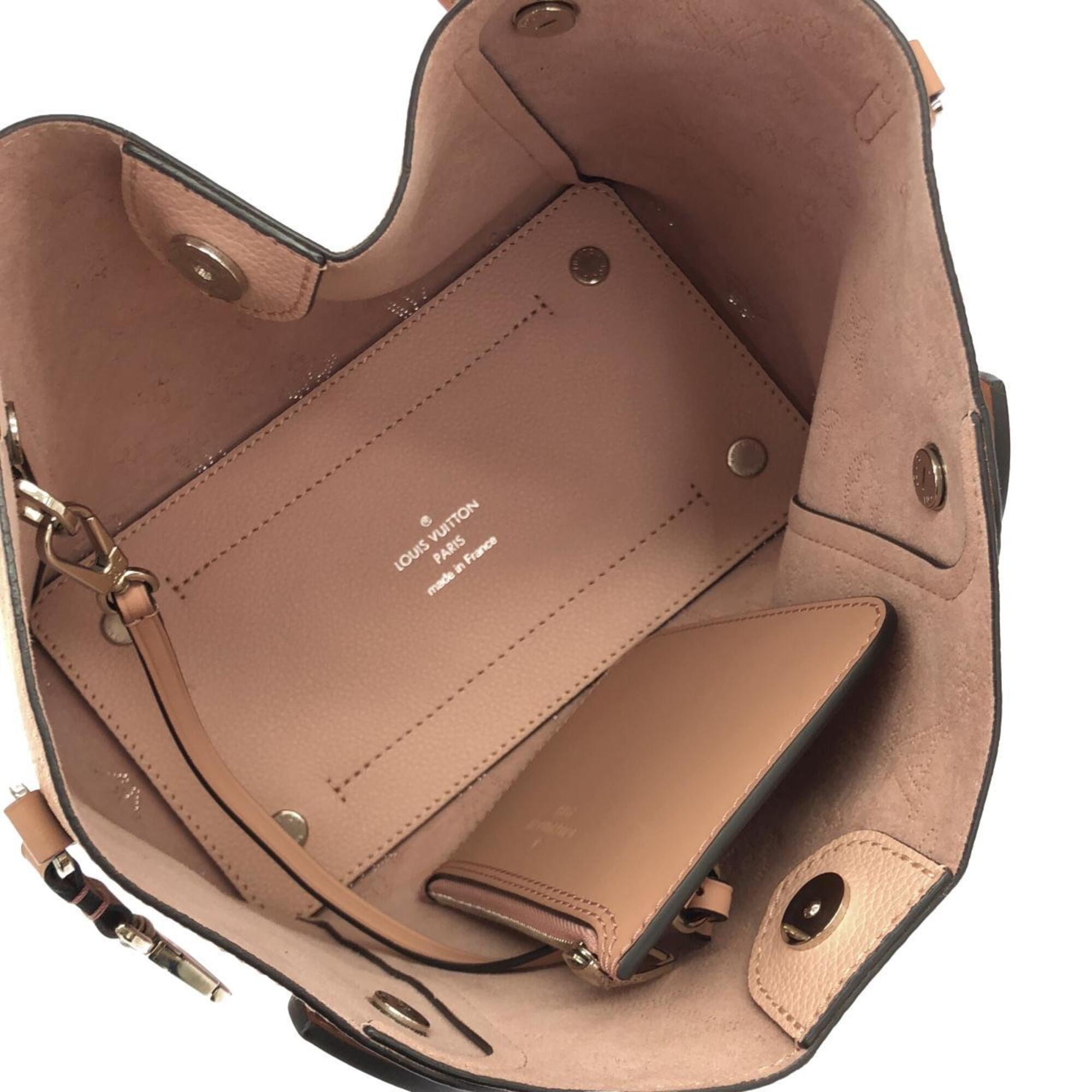 Louis Vuitton Magnolia Leather Handbag (Pre-Owned)