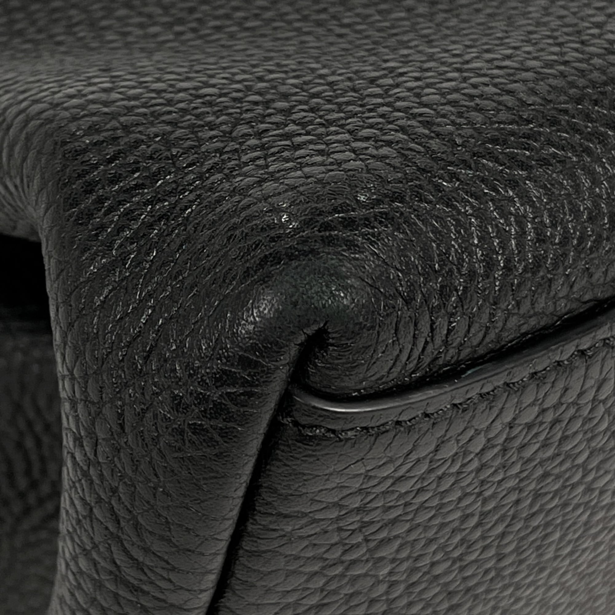 Gucci Black Leather Shoulder Bag (Pre-Owned)
