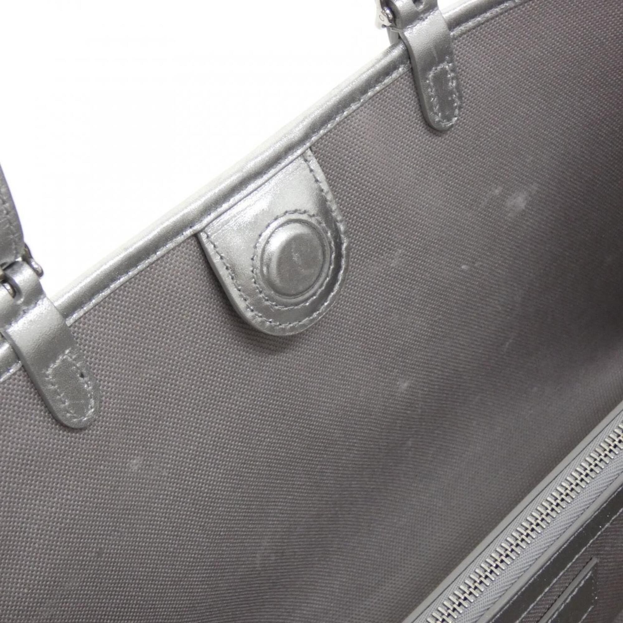 Gucci Beige Silver Coated Canvas Leather Handbag (Pre-Owned)