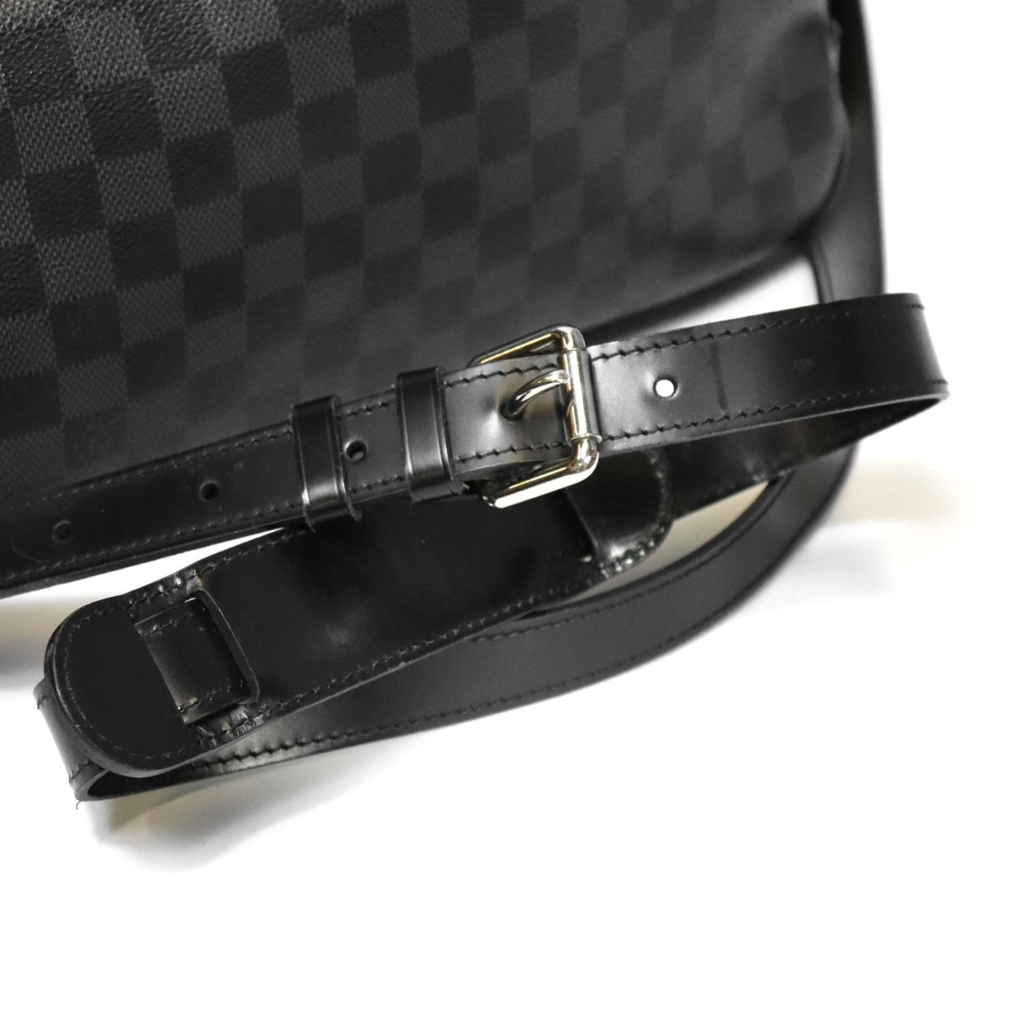 Louis Vuitton Black Damier Graphite Shoulder Bag (Pre-Owned)