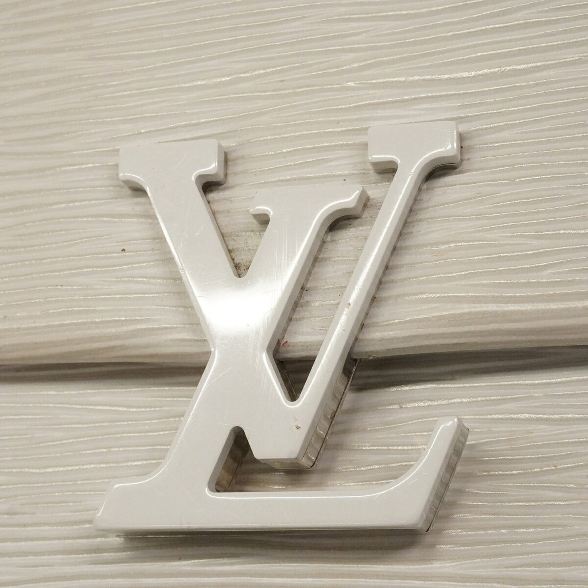 Louis Vuitton Blanc Handbag (Pre-Owned)