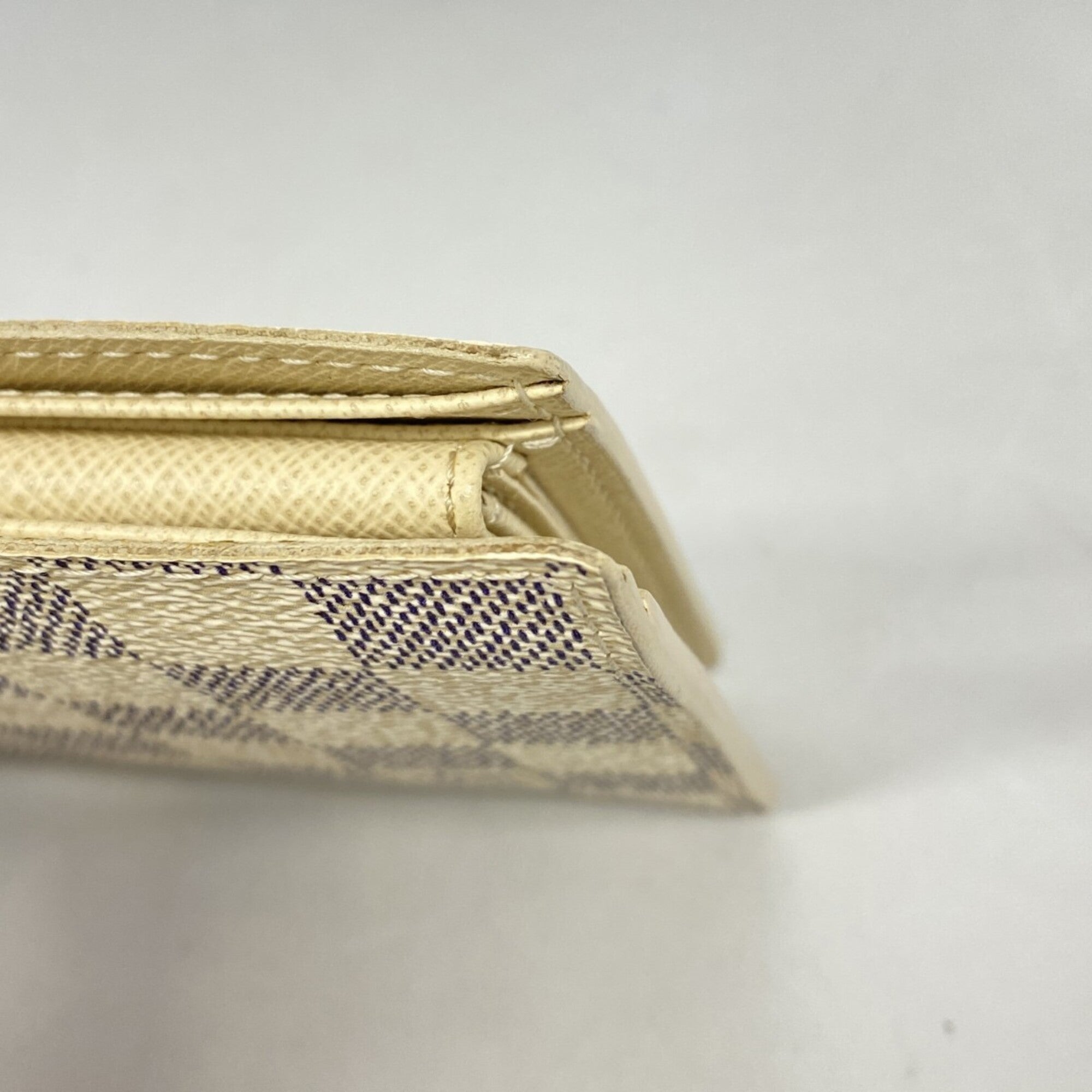 Louis Vuitton White Wallet (Bi-Fold) (Pre-Owned)