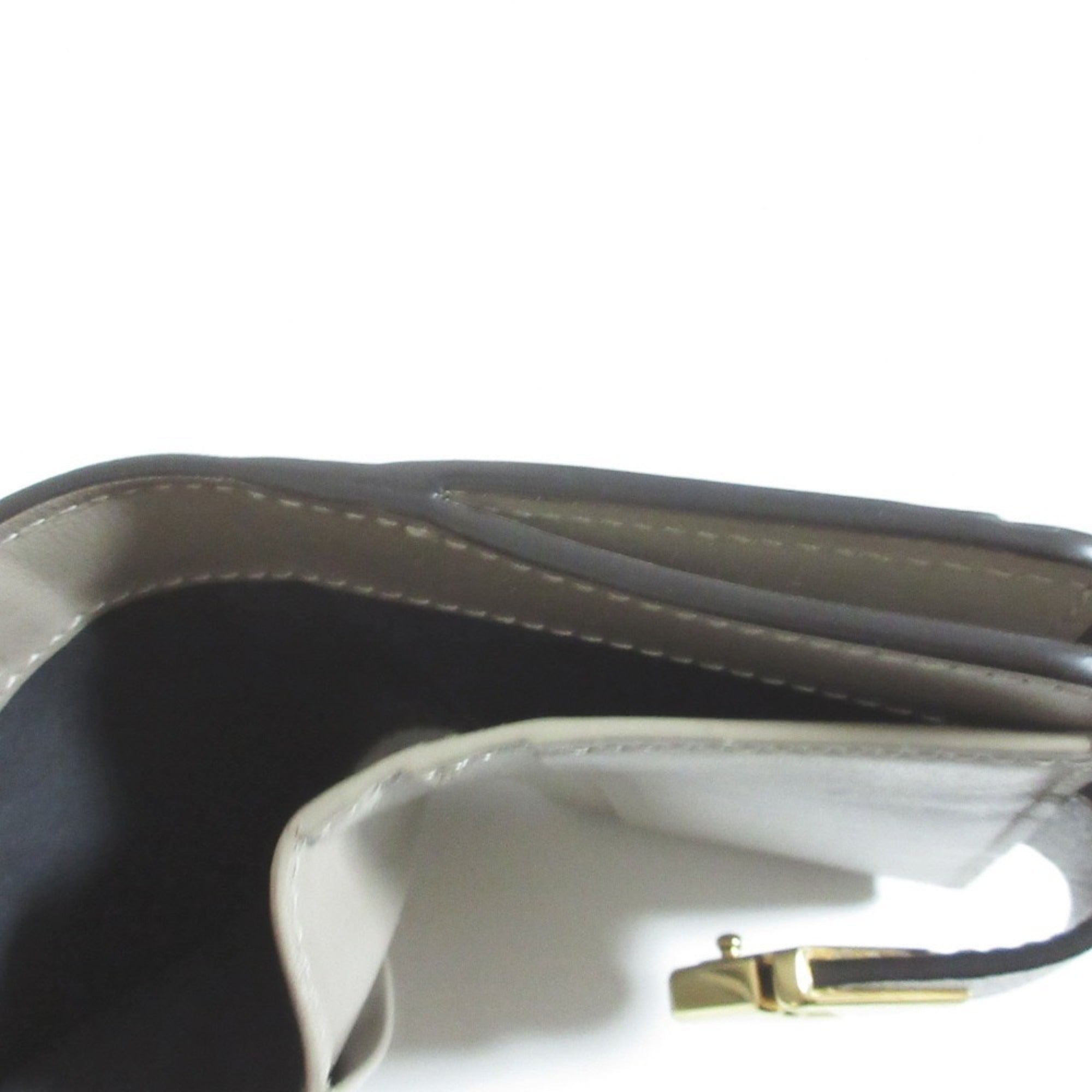 Fendi Beige Wallet (Bi-Fold) (Pre-Owned)