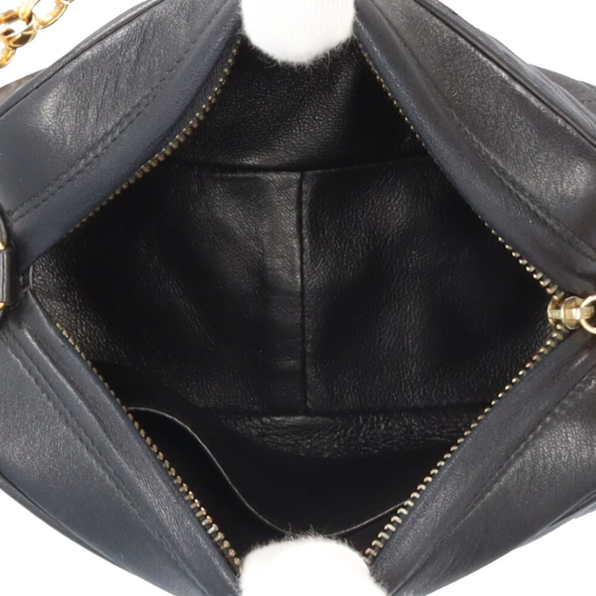 Chanel Matelasse Black Suede Shoulder Bag (Pre-Owned)