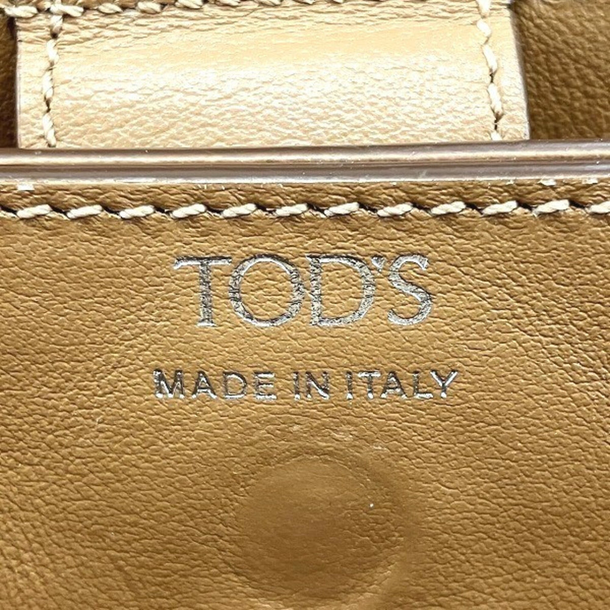 Tod's Brown Leather Handbag Shoulder Bag (Pre-Owned)