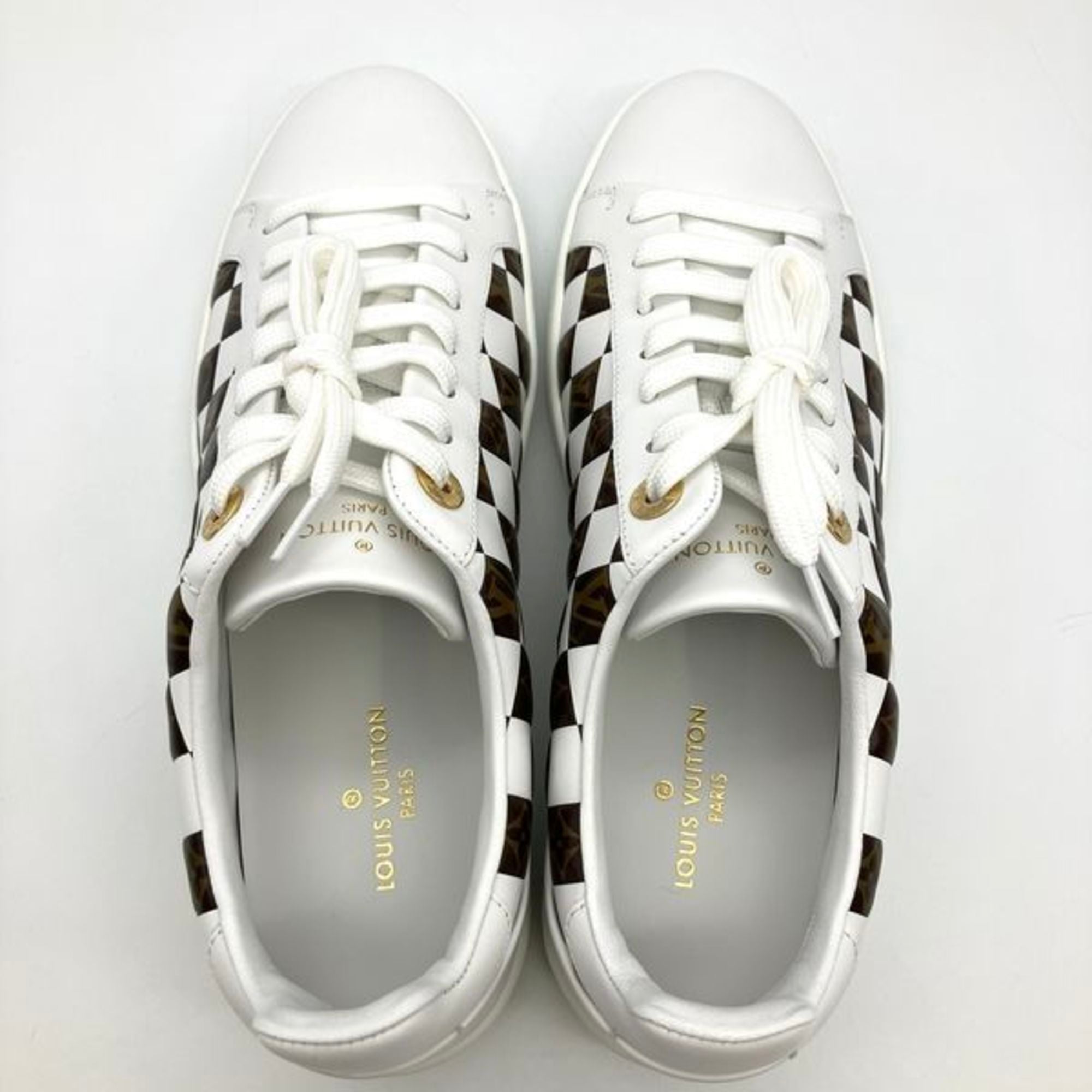 Louis Vuitton White Sneakers (Pre-Owned)