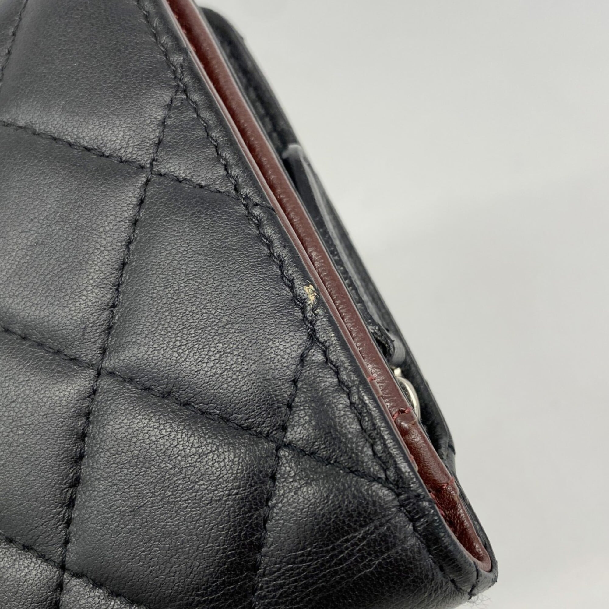 Chanel Black Leather Wallet (Bi-Fold) (Pre-Owned)
