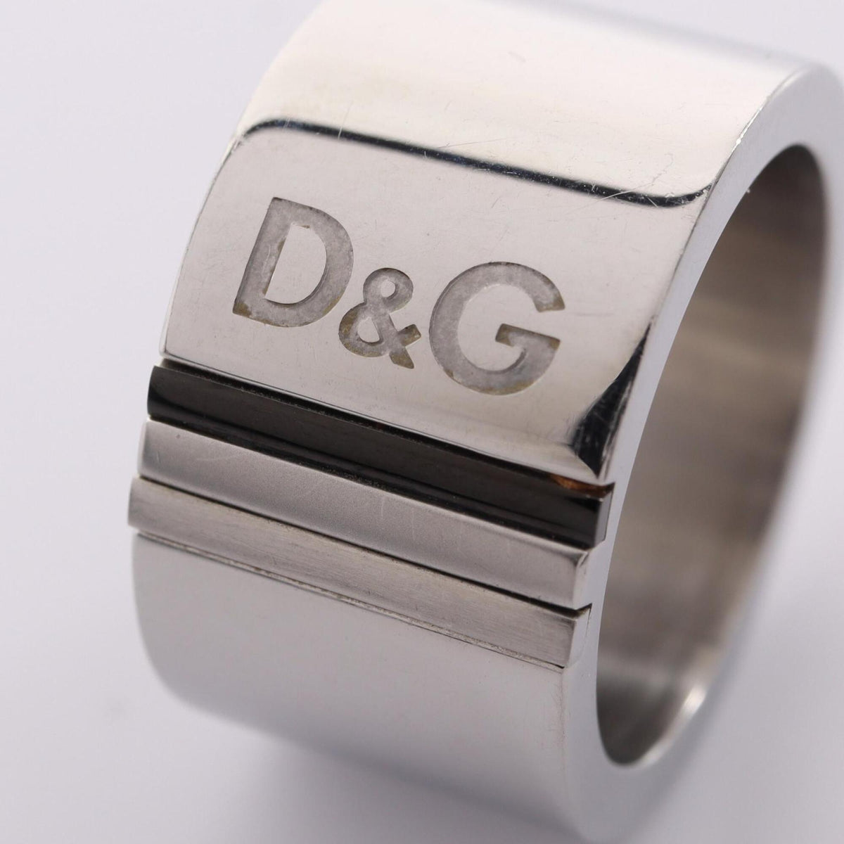 Dolce & Gabbana Silver Black Metal Band Ring (Pre-Owned)