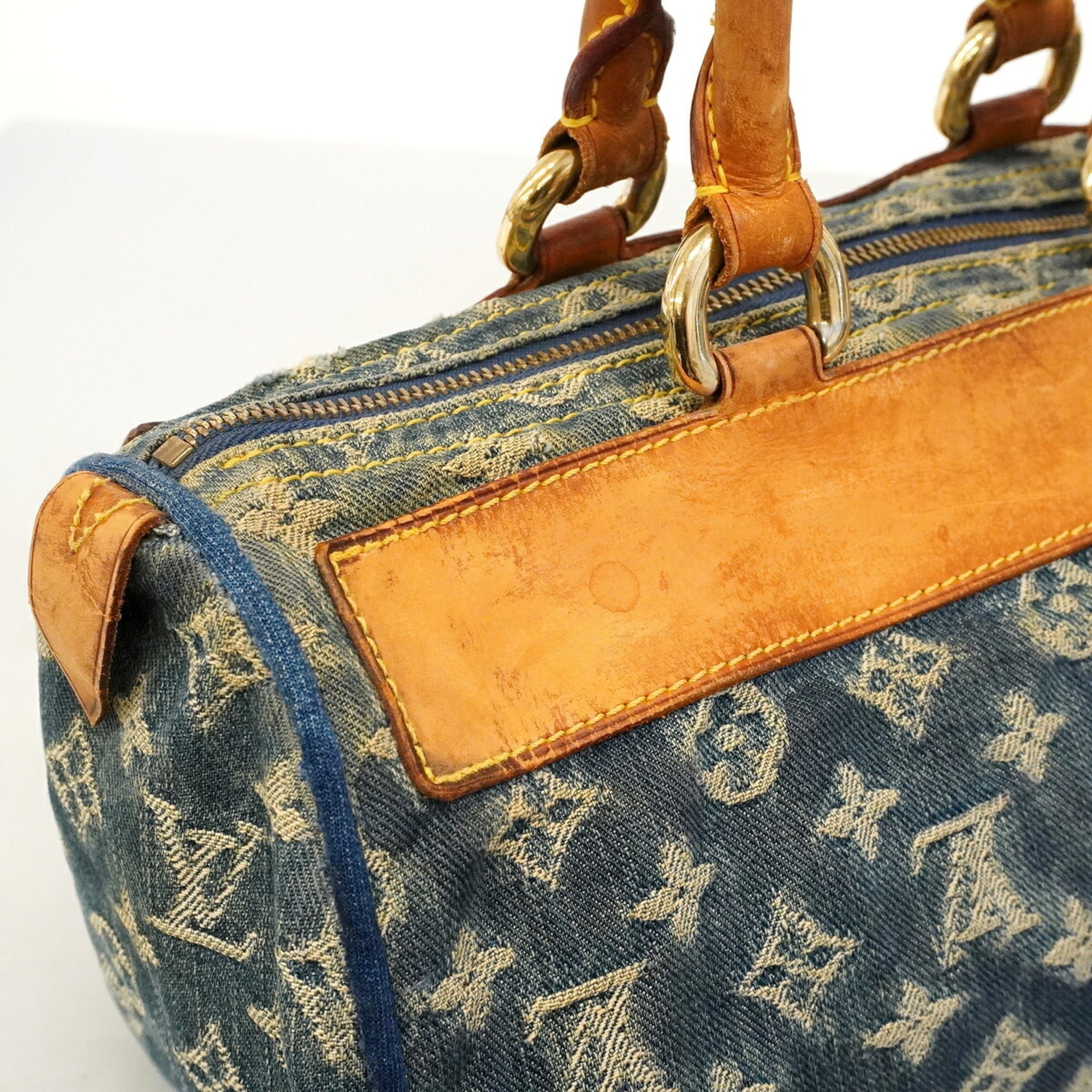 Louis Vuitton Blue Handbag (Pre-Owned)