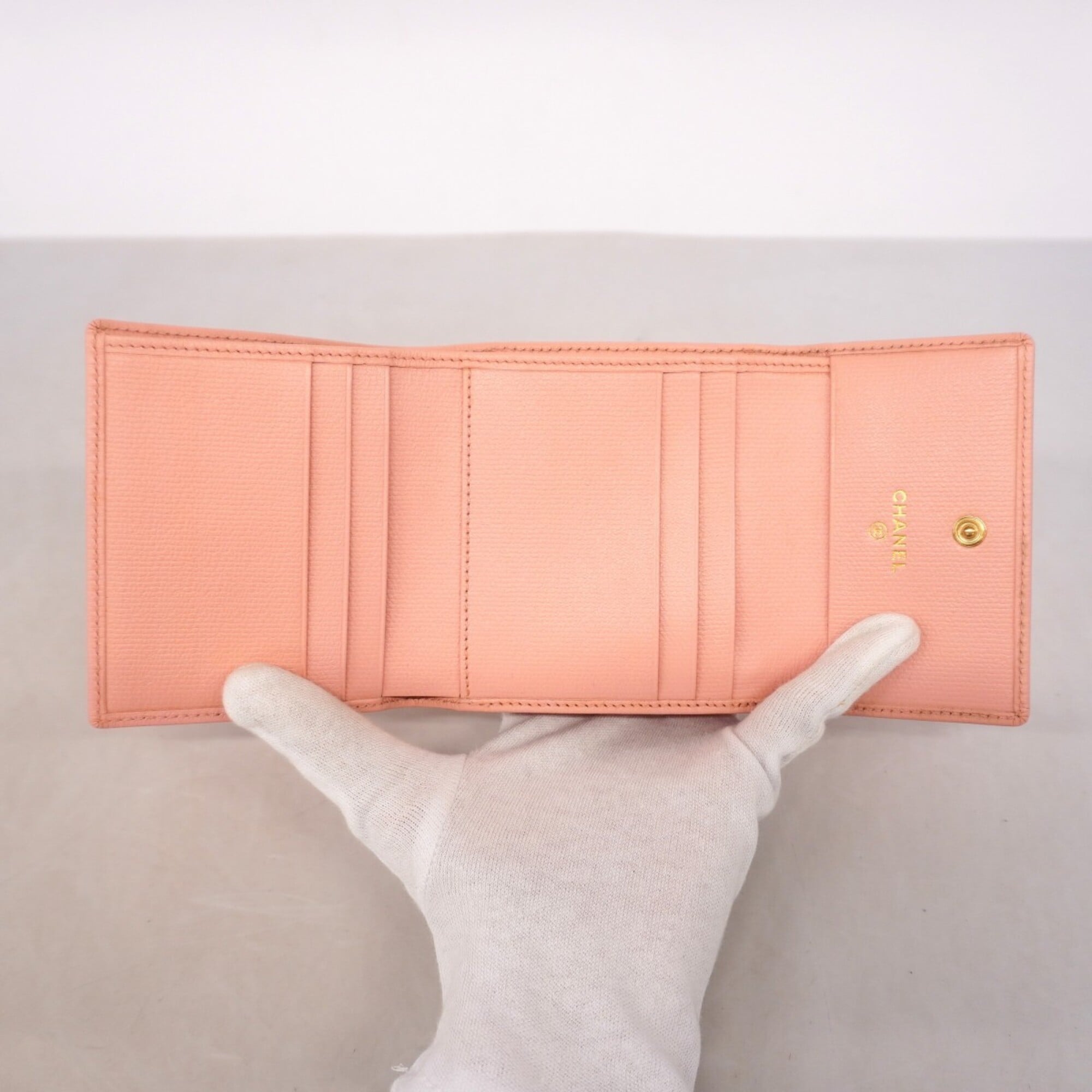 Chanel Pink Leather Wallet (Tri-Fold) (Pre-Owned)