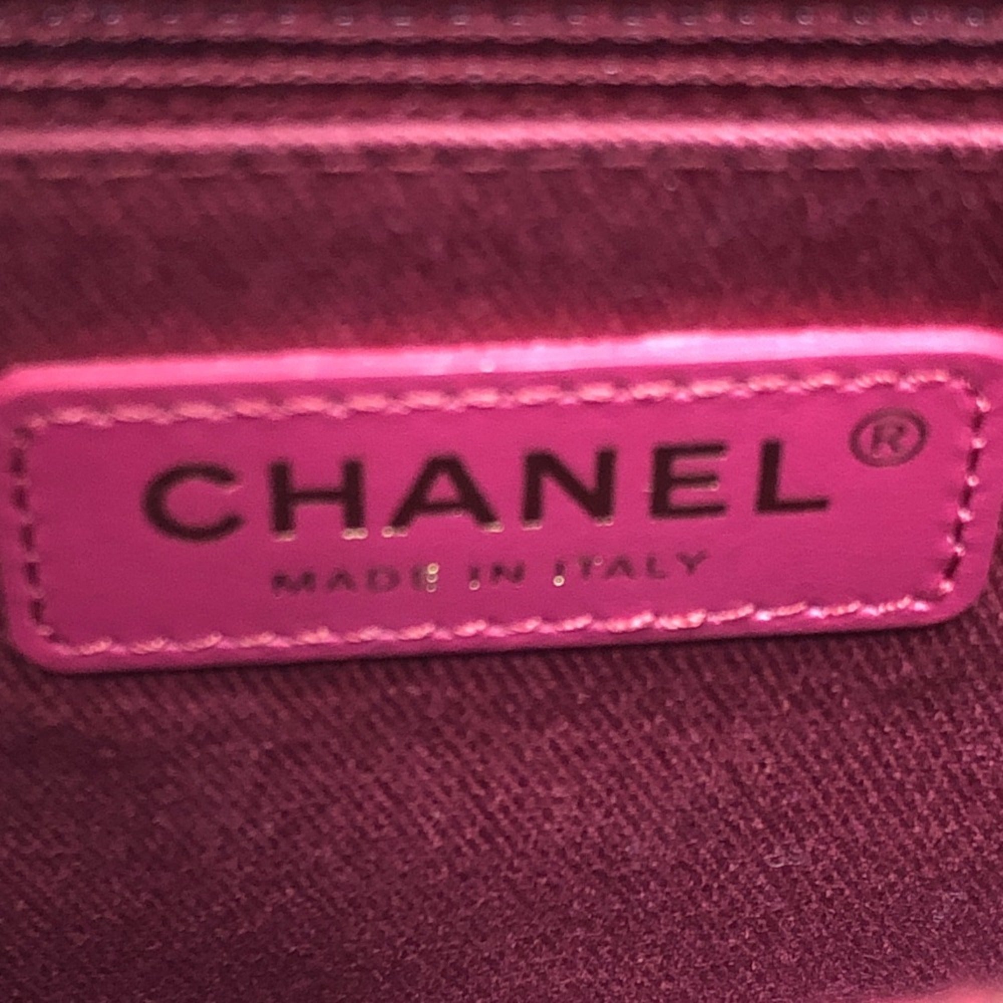 Chanel Matelasse Red Color Grained Calfskin Handbag Shoulder Bag (Pre-Owned)