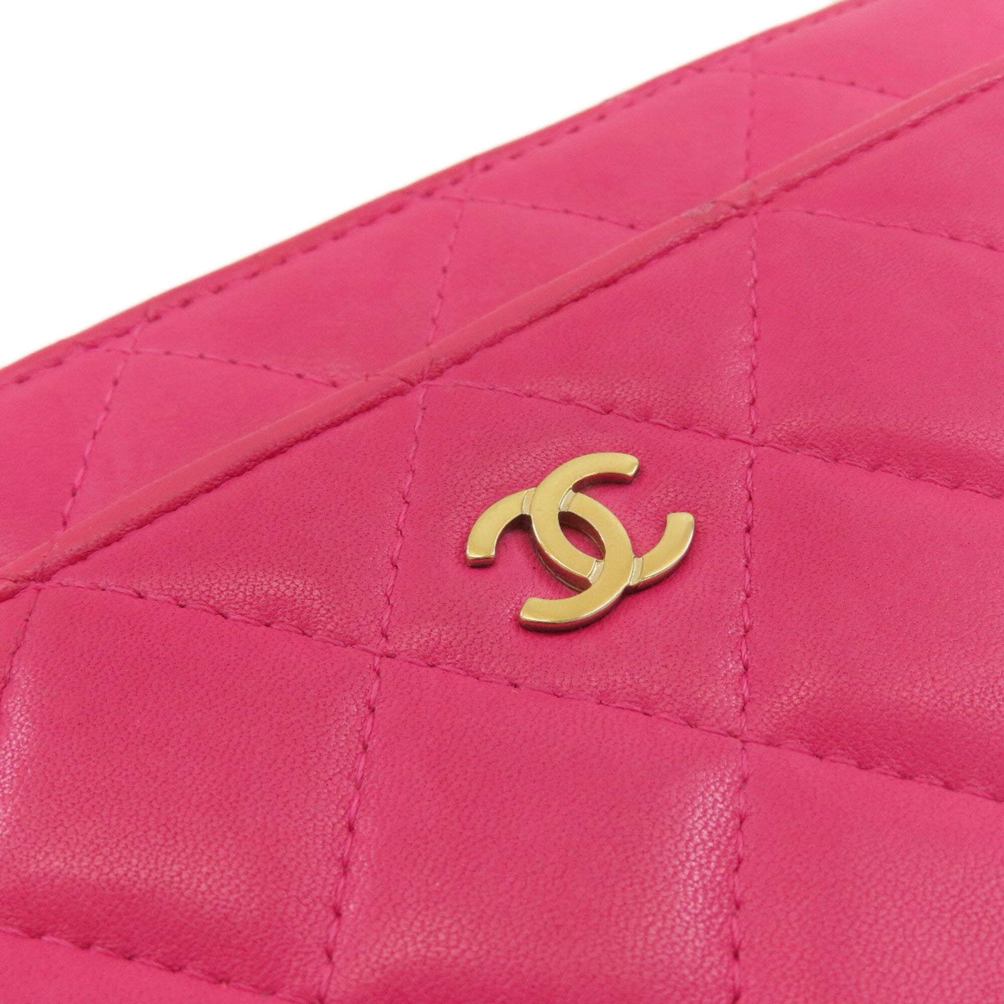 Chanel Pink Leather Shoulder Bag (Pre-Owned)