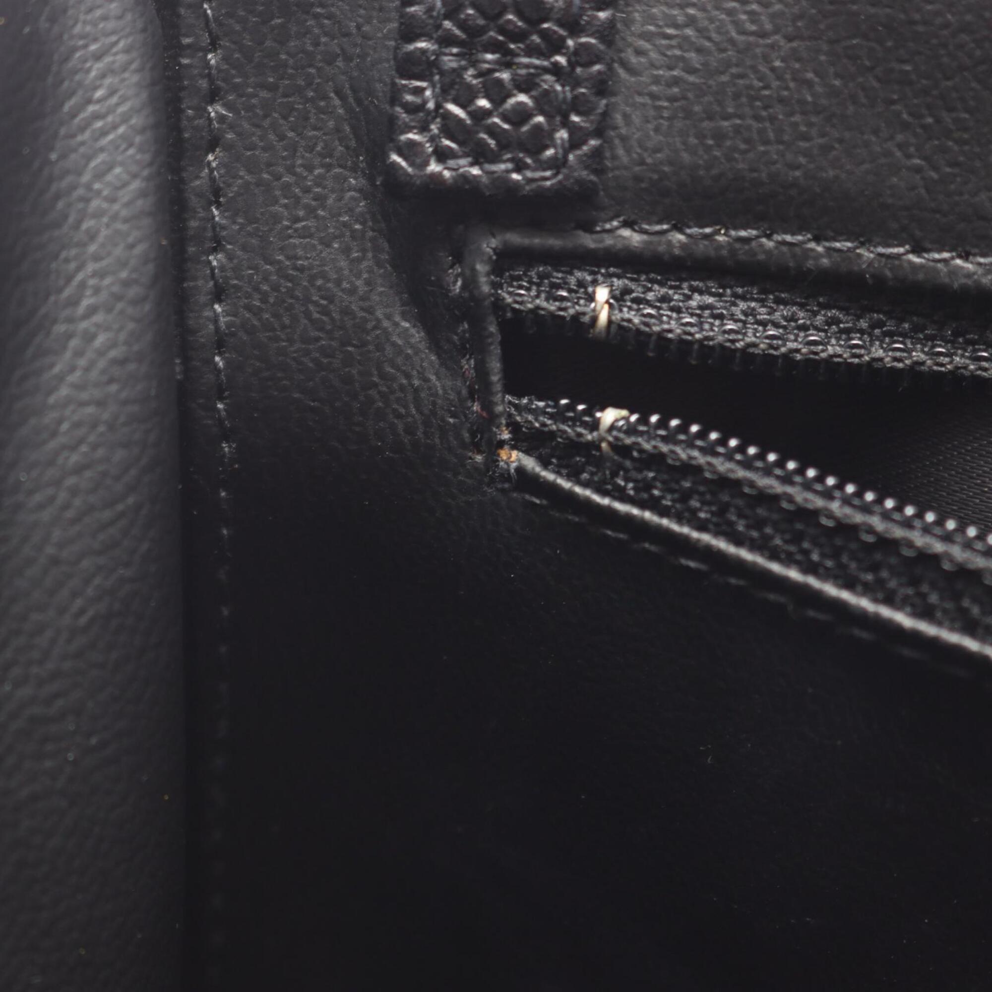 Chanel Black Grained Calfskin Handbag (Pre-Owned)