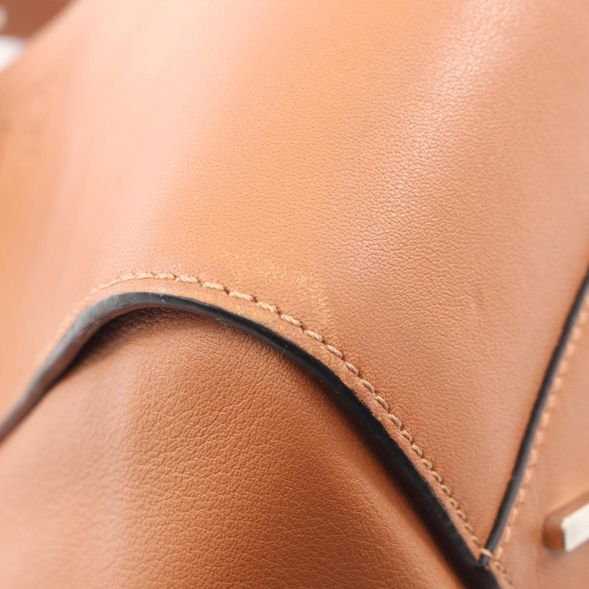 Loewe Brown Leather Handbag (Pre-Owned)